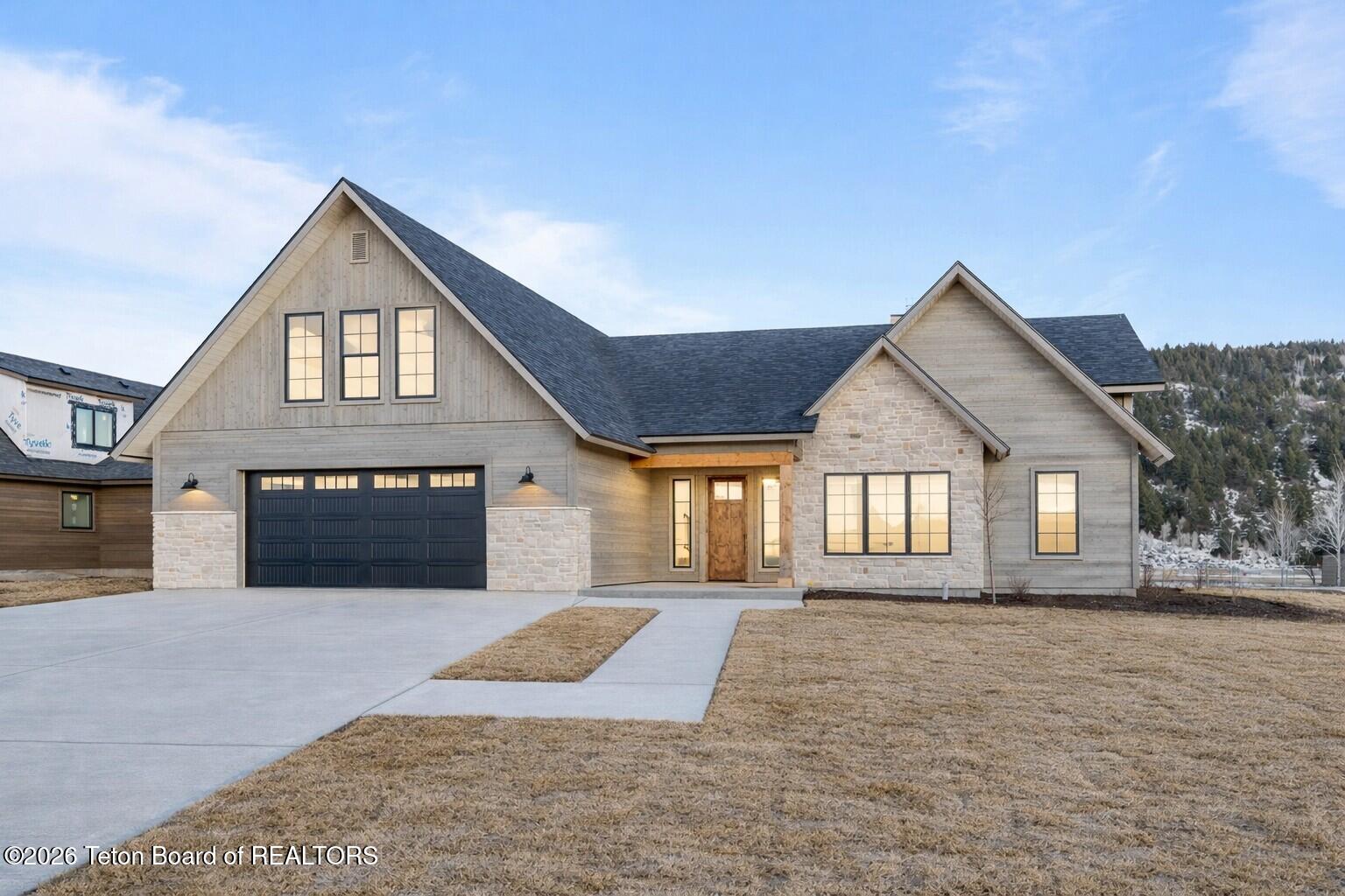 6373 SNOW GOOSE CIRCLE Circle