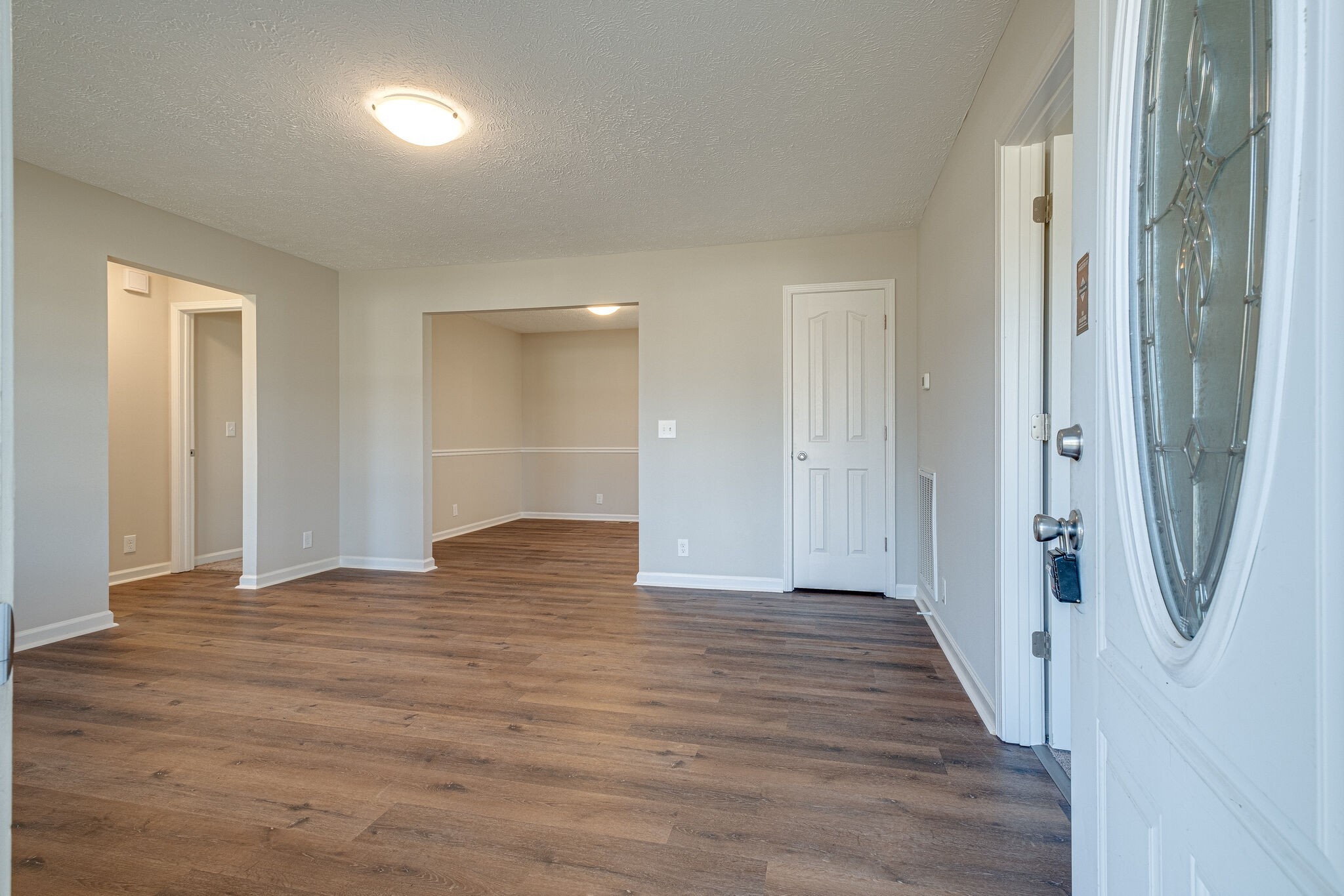 104 S Sunny Ridge Ct