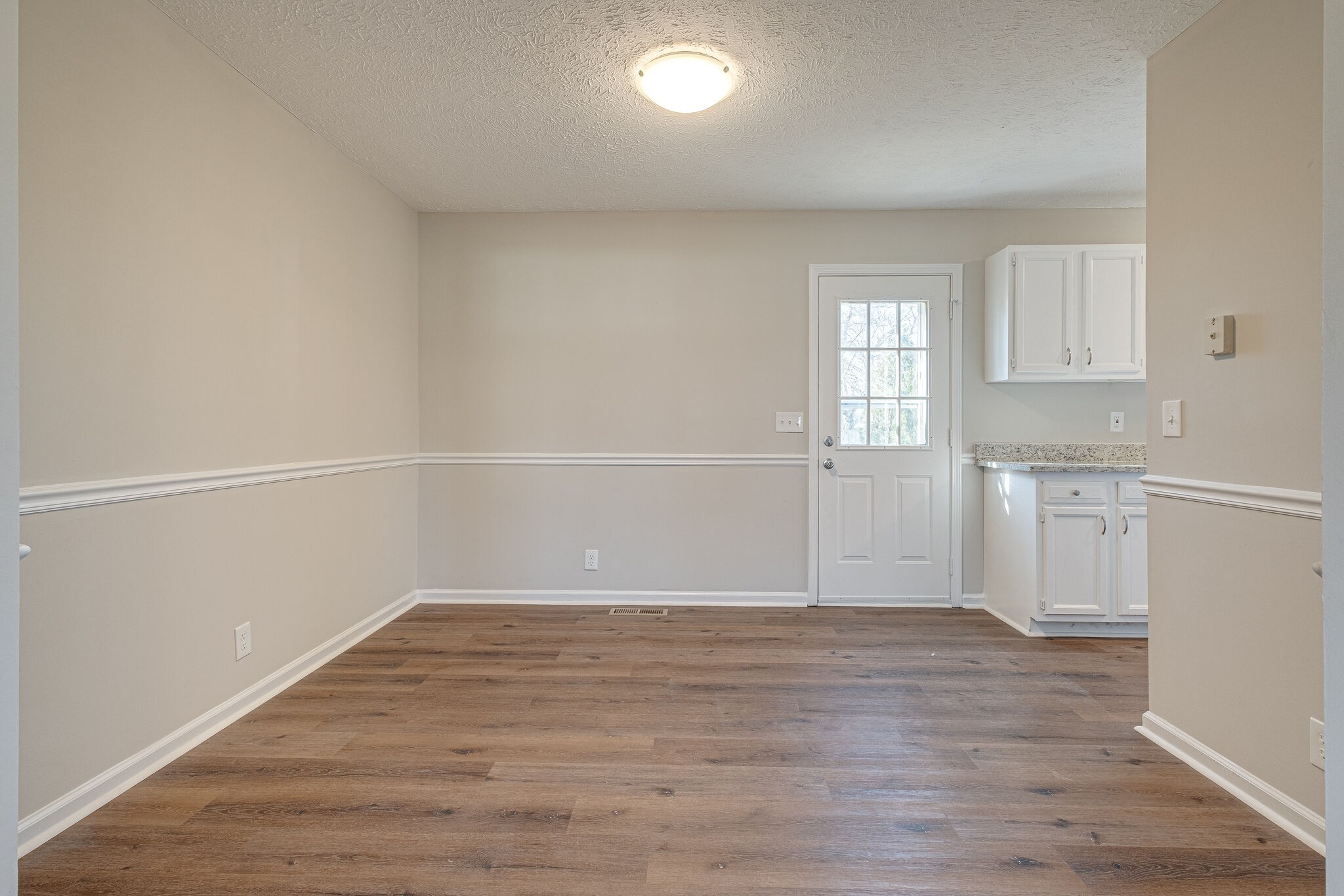 104 S Sunny Ridge Ct