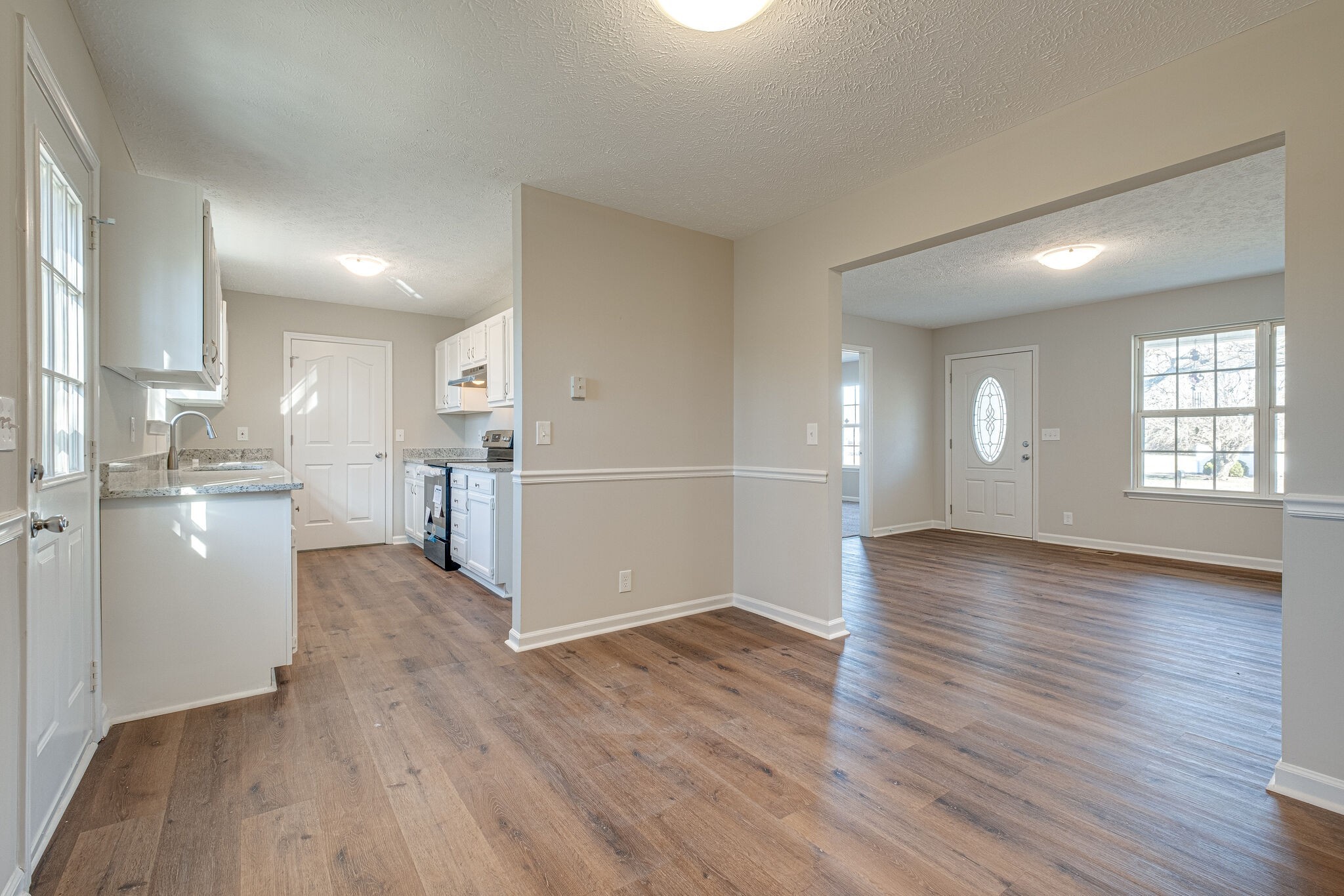 104 S Sunny Ridge Ct