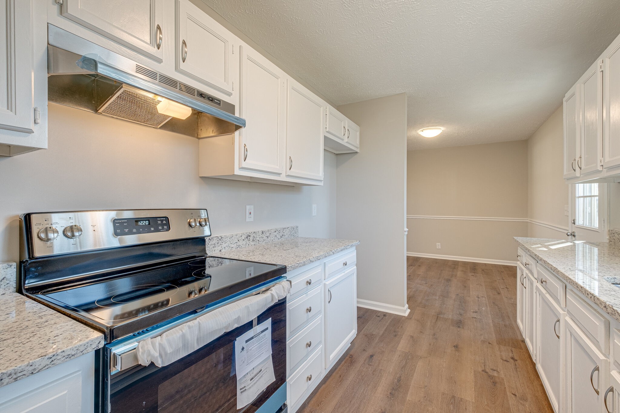 104 S Sunny Ridge Ct