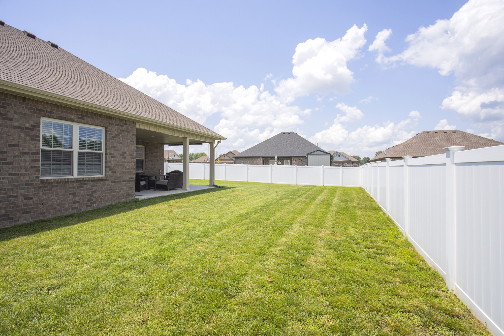 16 Pinnacle Point Ln