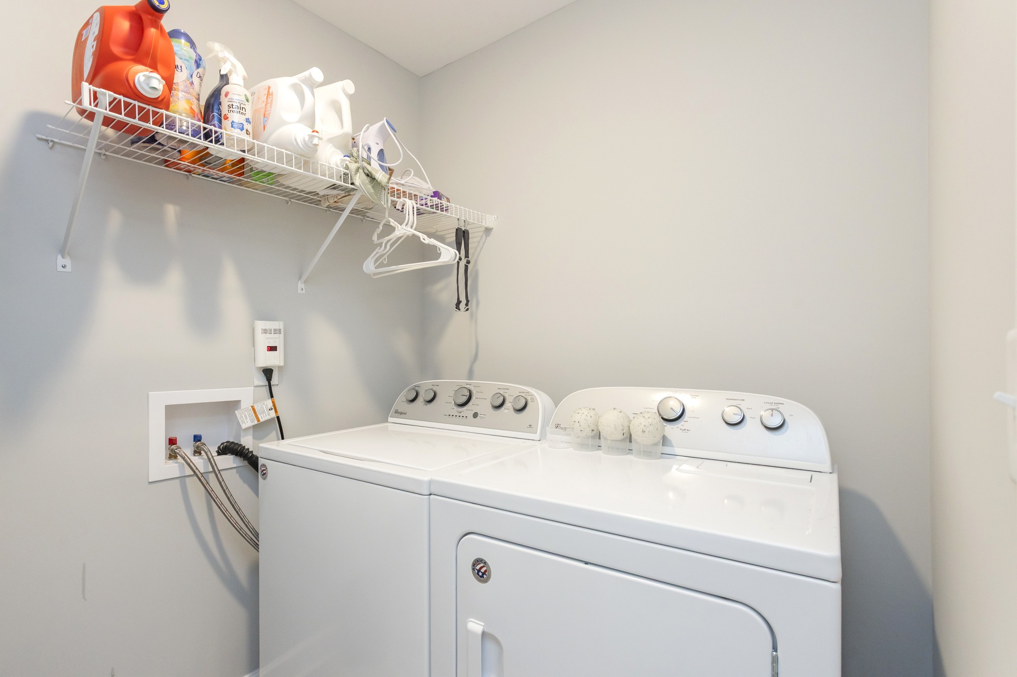 16 Pinnacle Point Ln