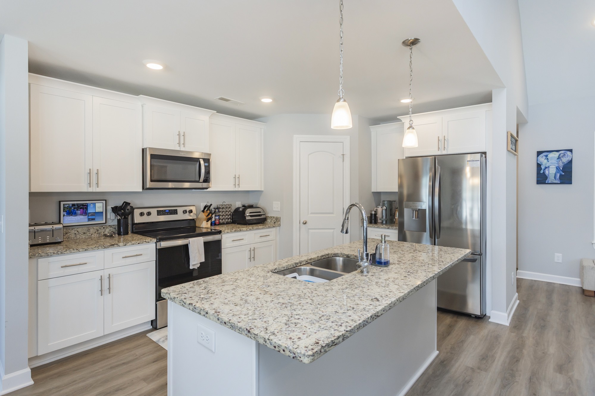 16 Pinnacle Point Ln