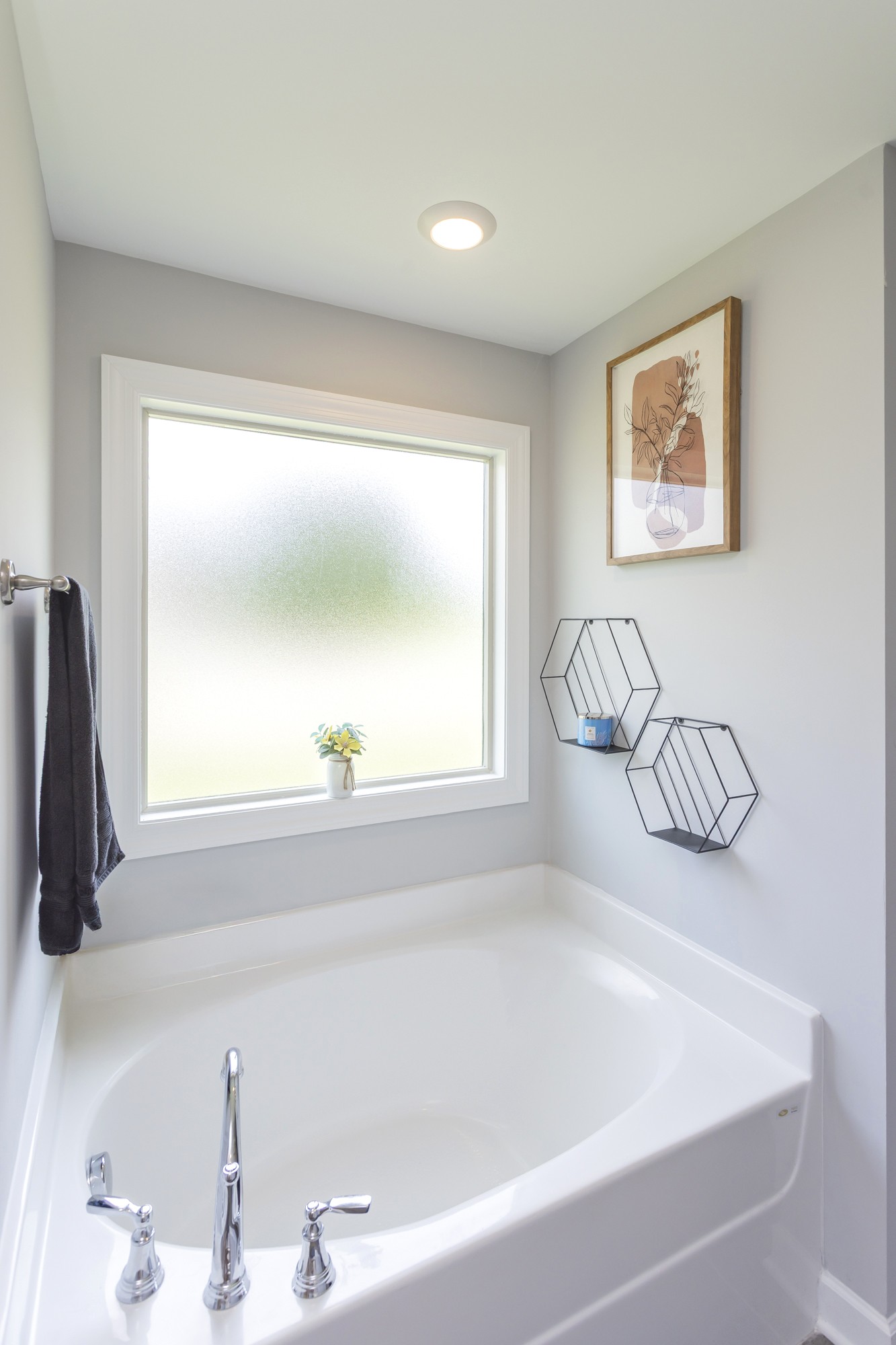 16 Pinnacle Point Ln