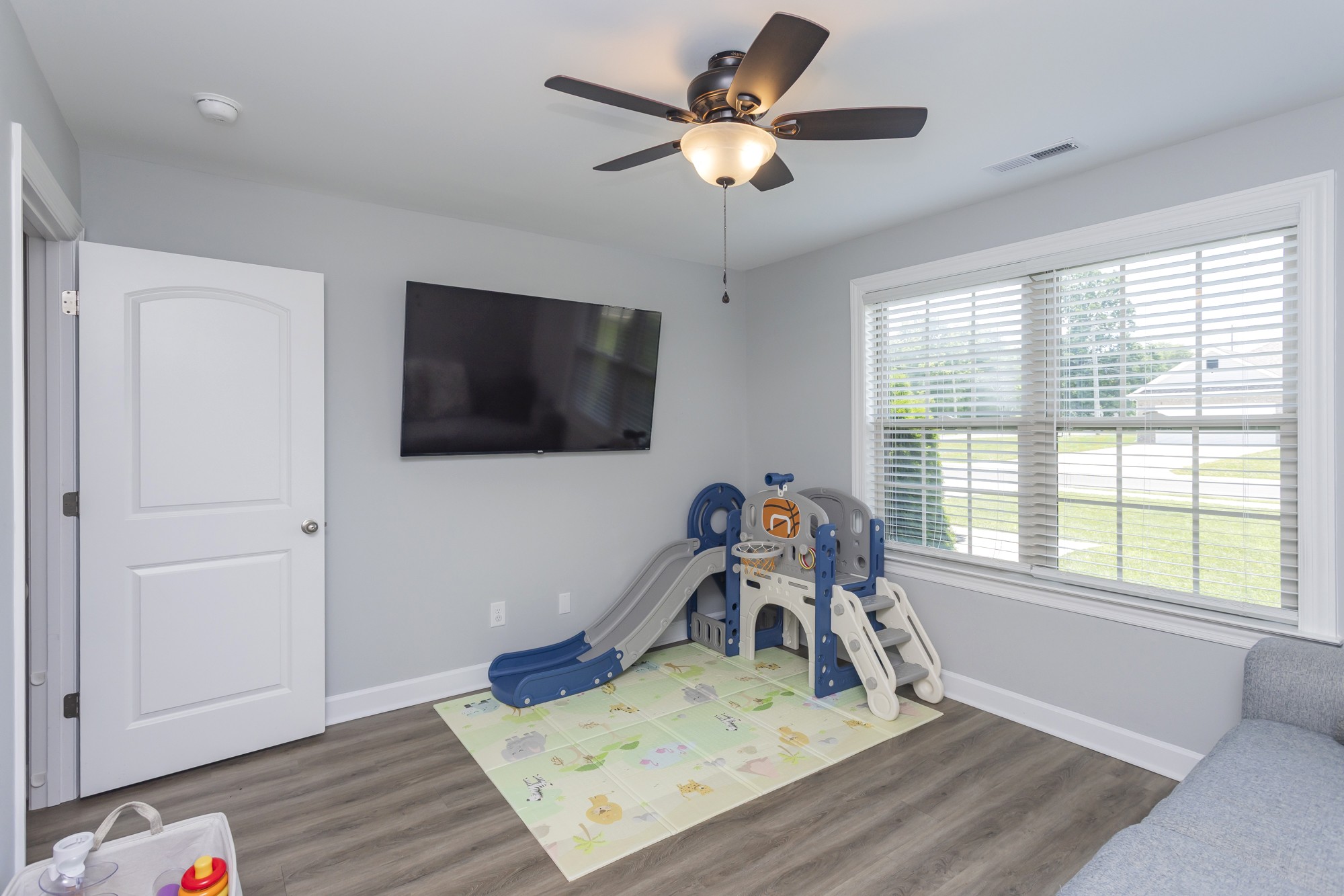 16 Pinnacle Point Ln