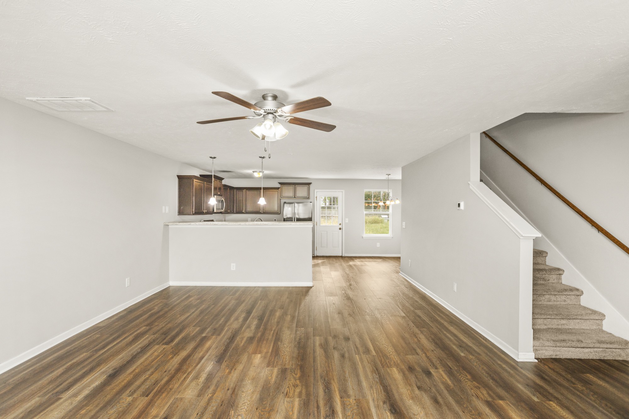 733 Hollandale Rd