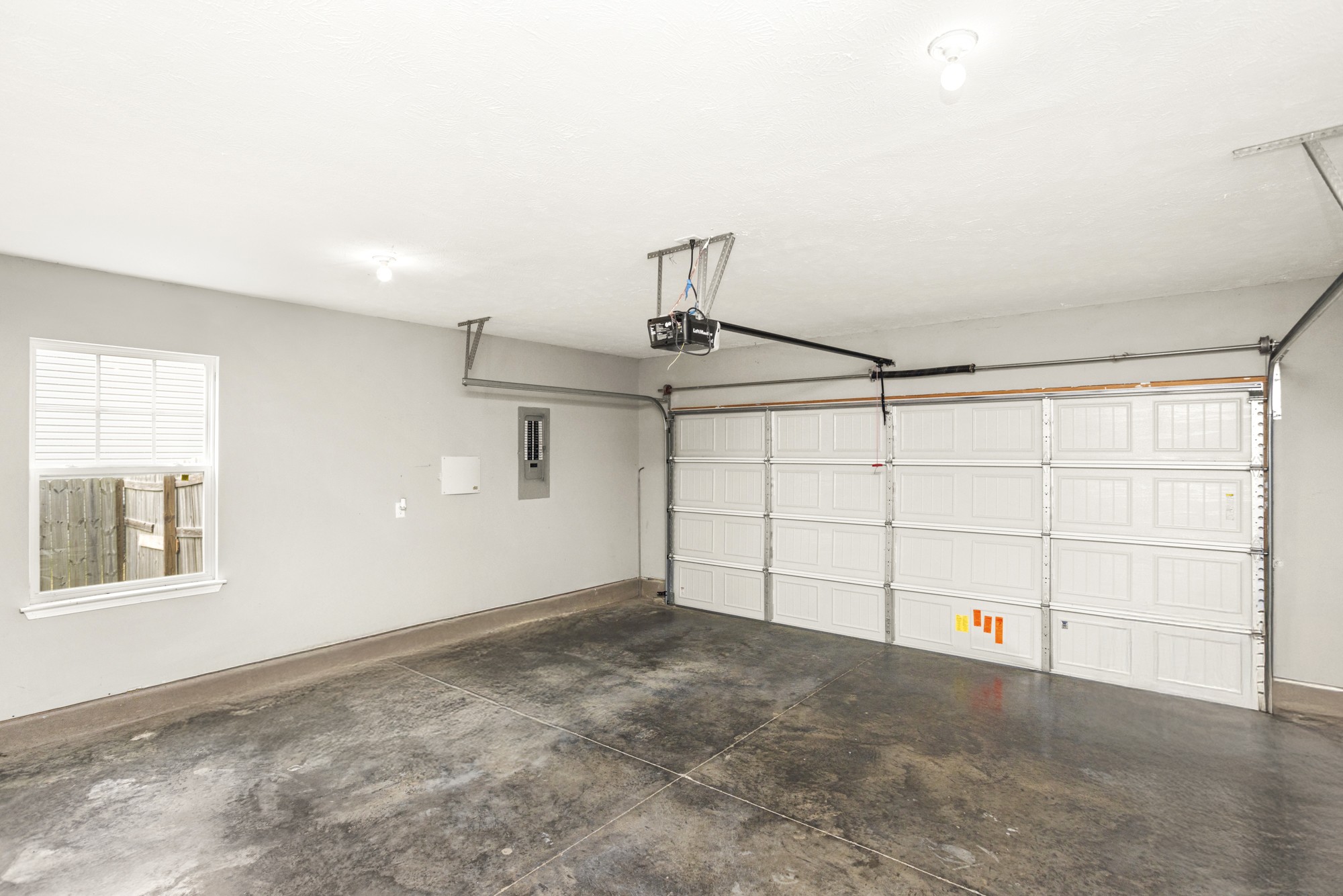 733 Hollandale Rd