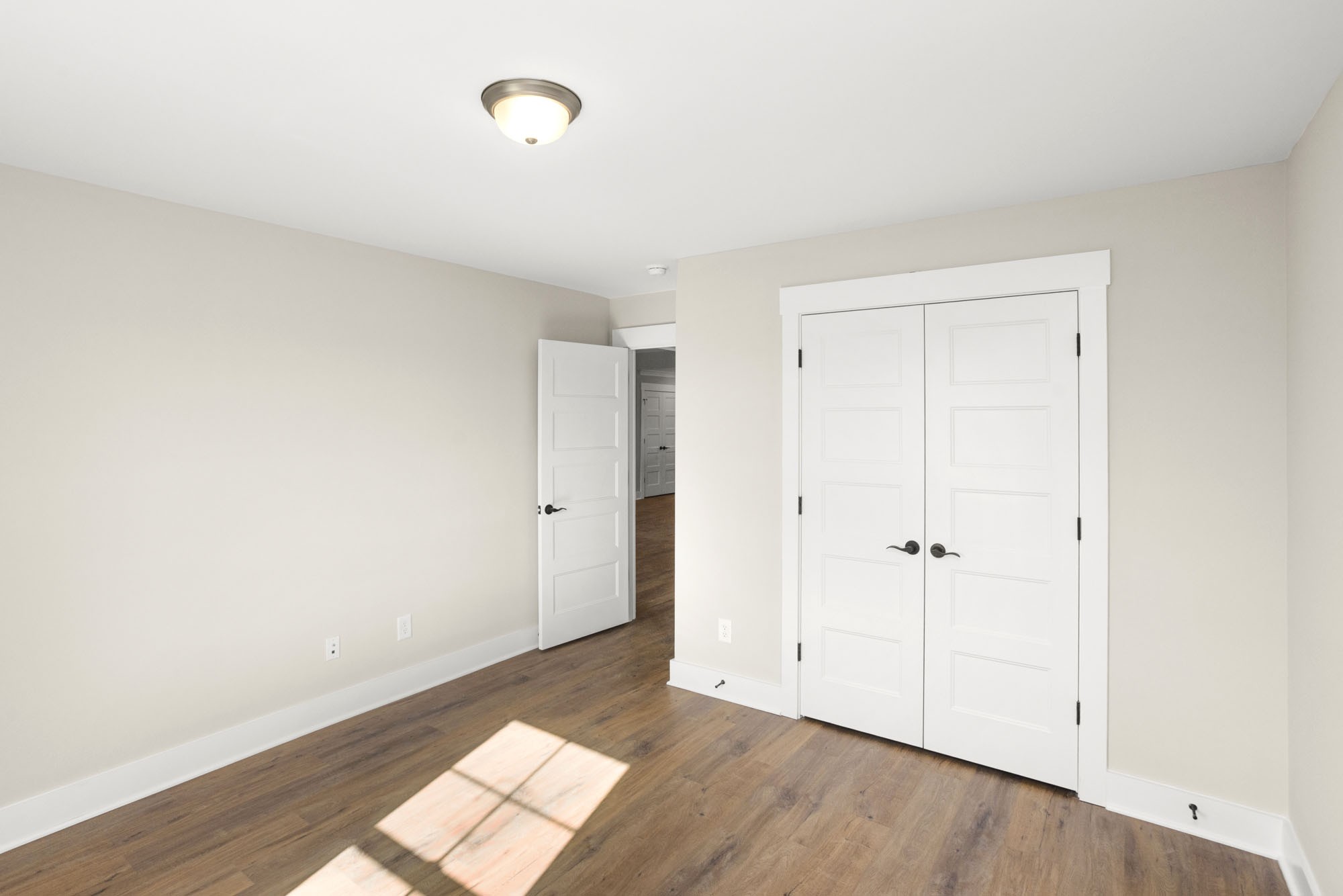 381 Copperas Creek Rd