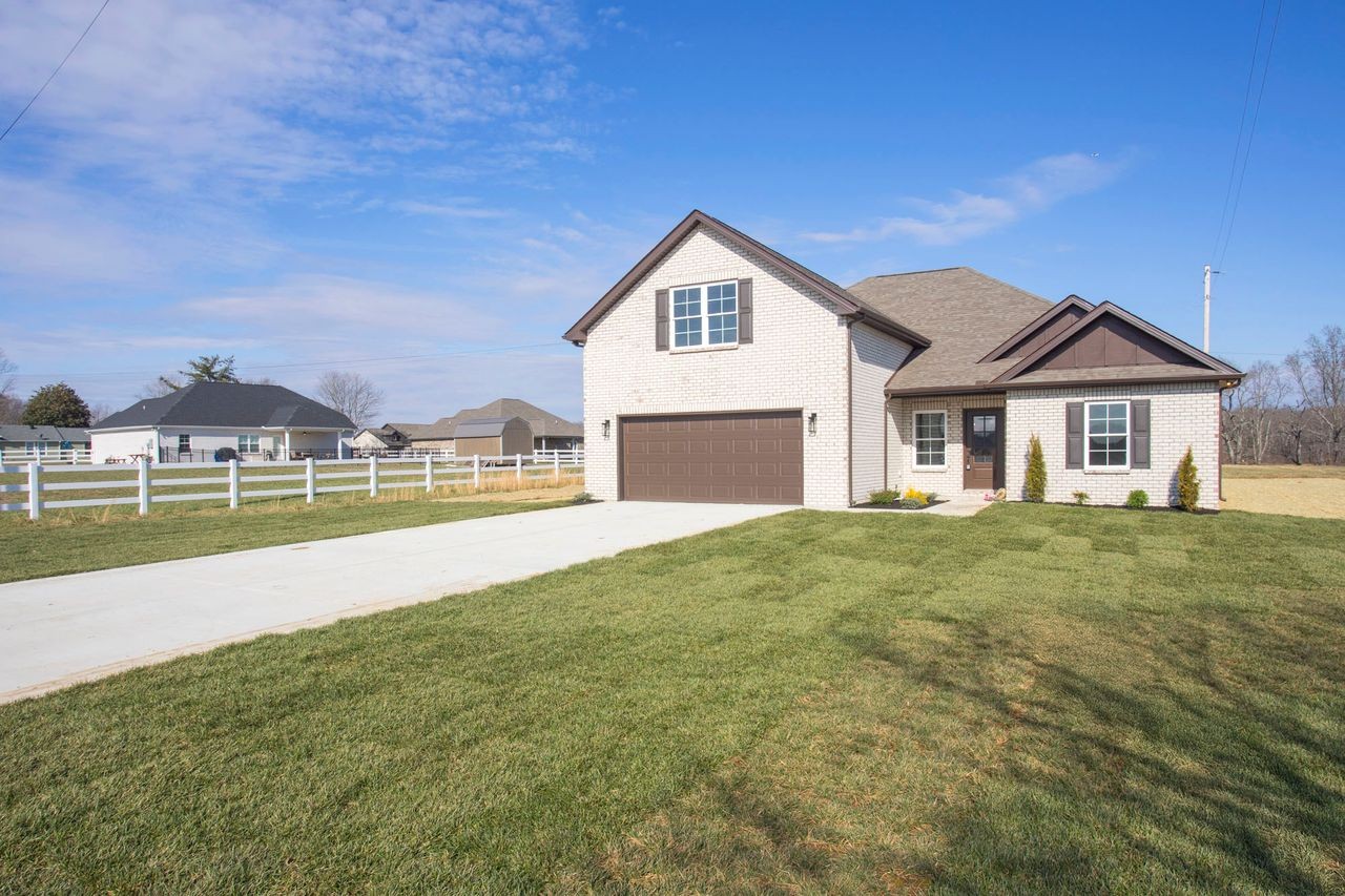 381 Copperas Creek Rd