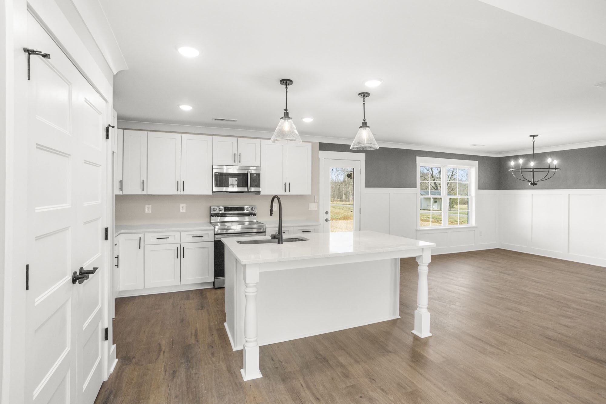 381 Copperas Creek Rd