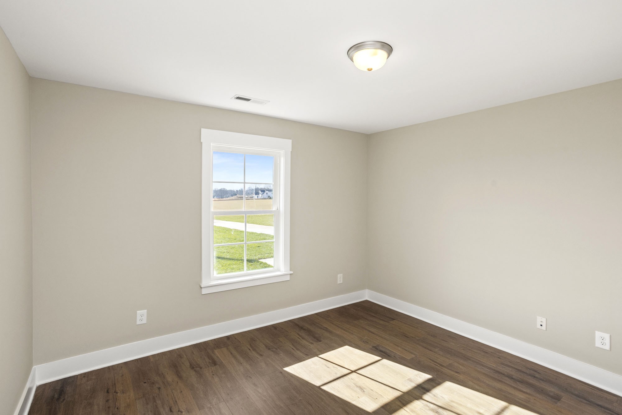 381 Copperas Creek Rd