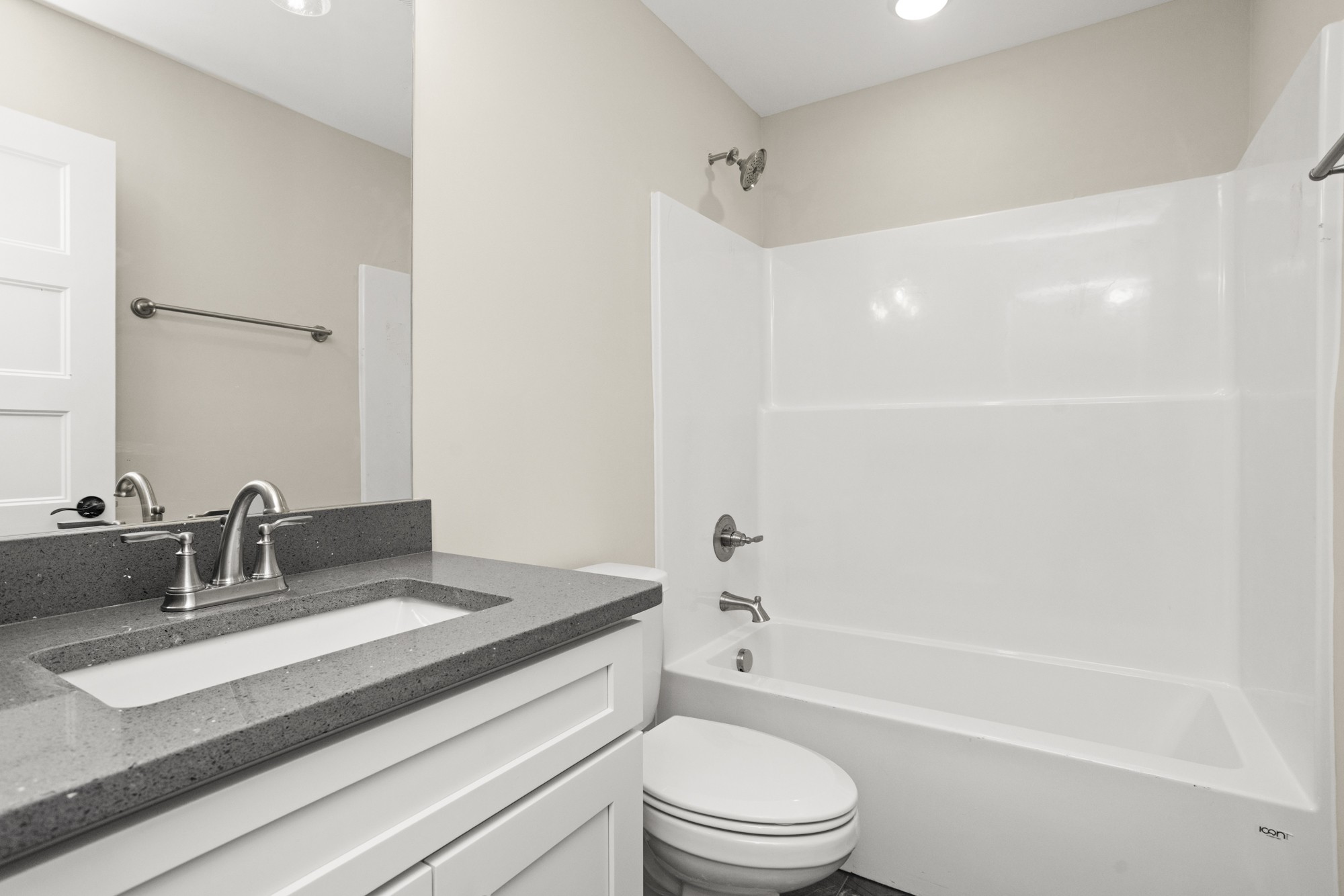 381 Copperas Creek Rd