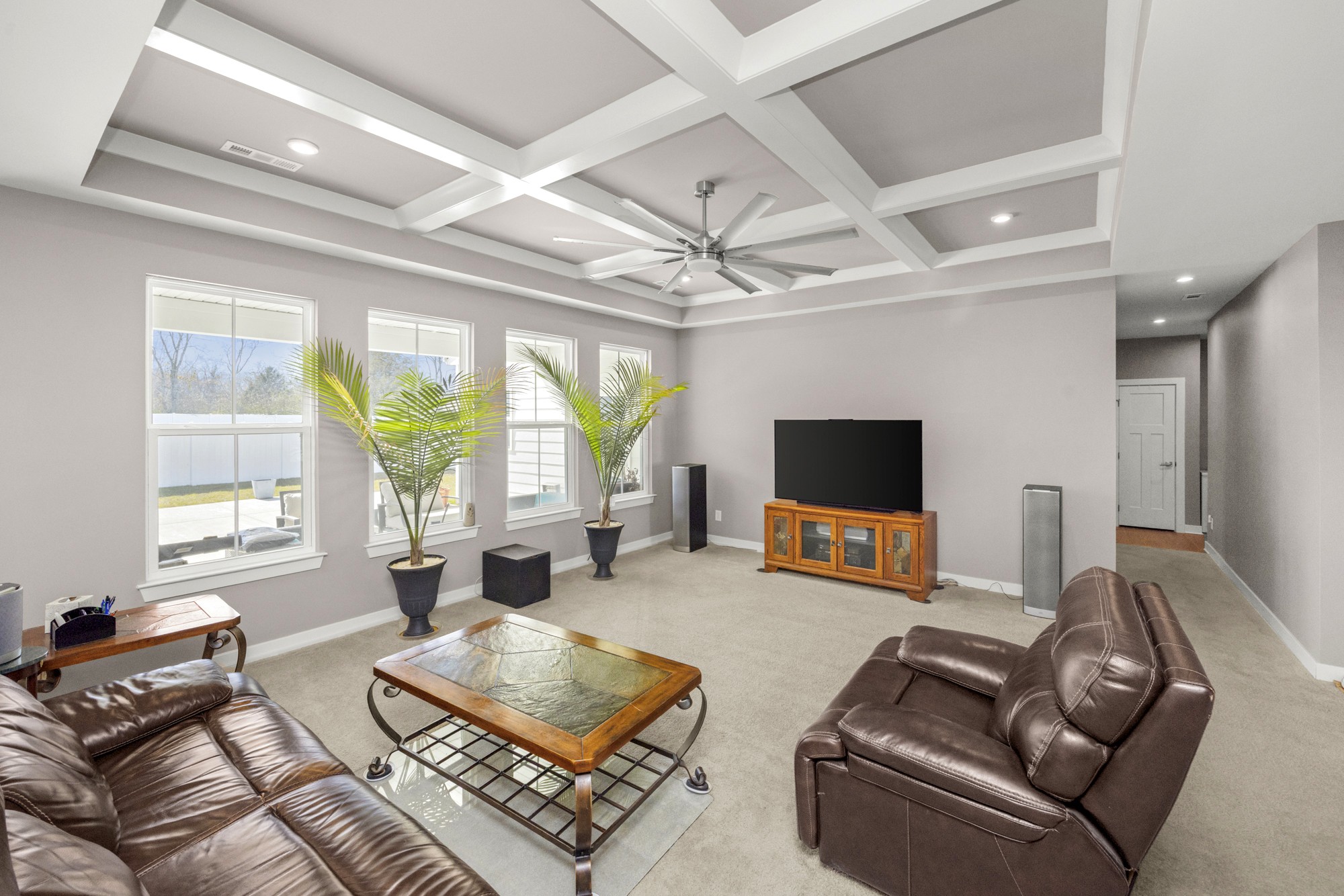 2111 Hideaway Ln