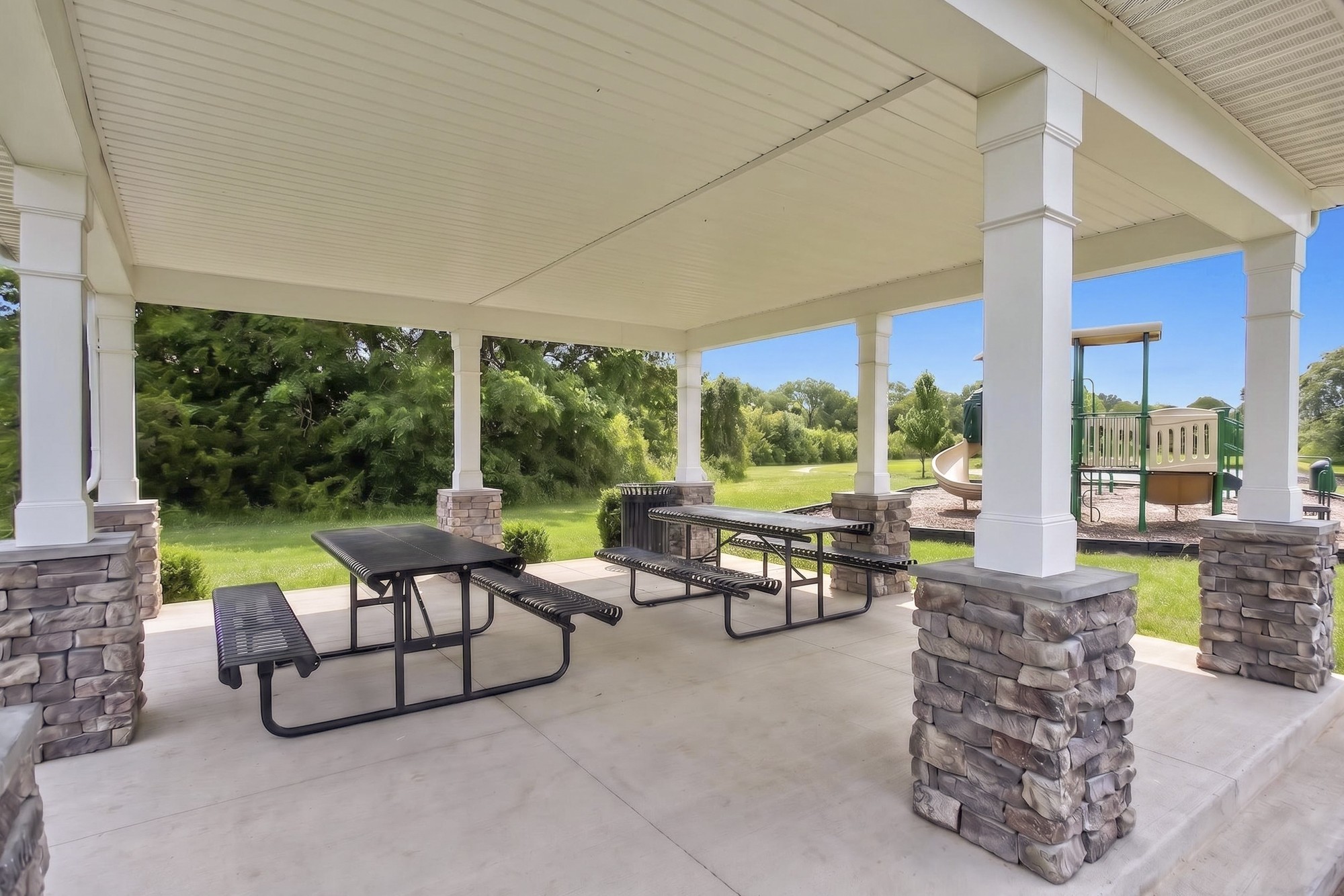 3415 Plum Leaf Pl