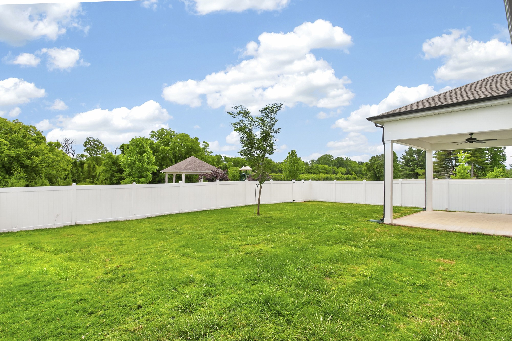 3415 Plum Leaf Pl