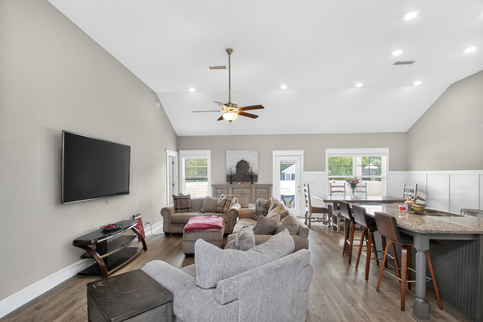 3415 Plum Leaf Pl