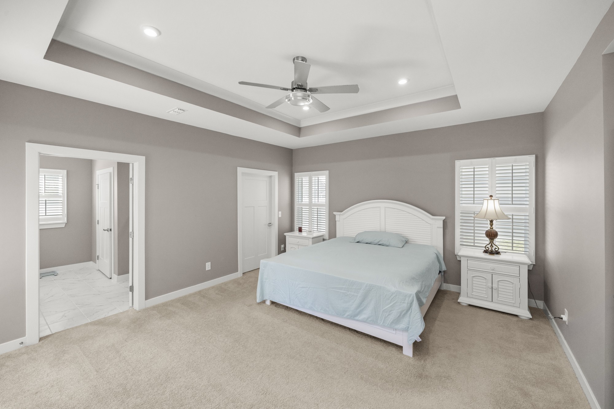 2111 Hideaway Ln