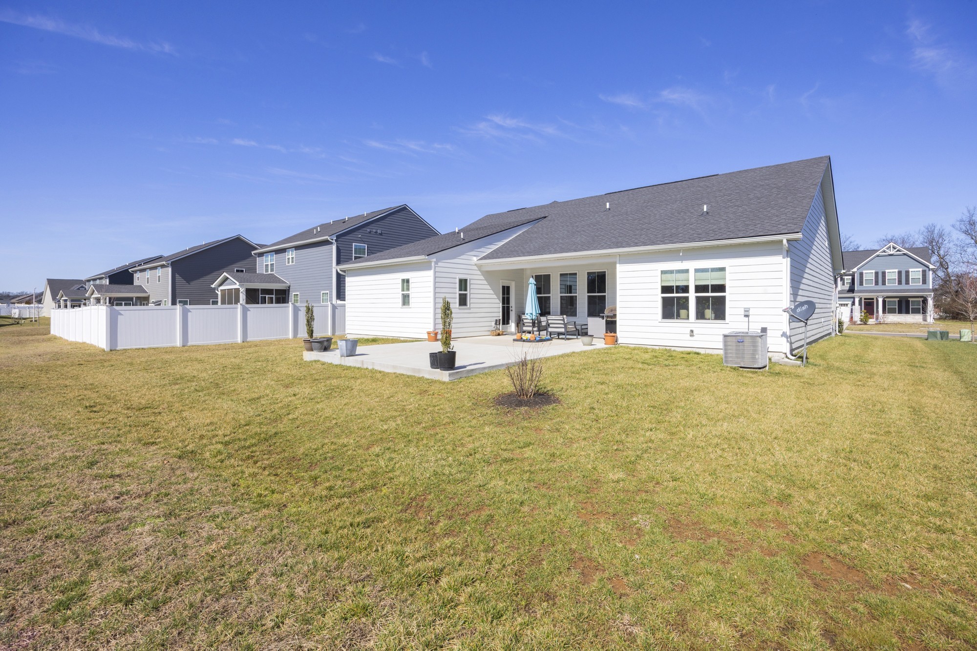 2111 Hideaway Ln