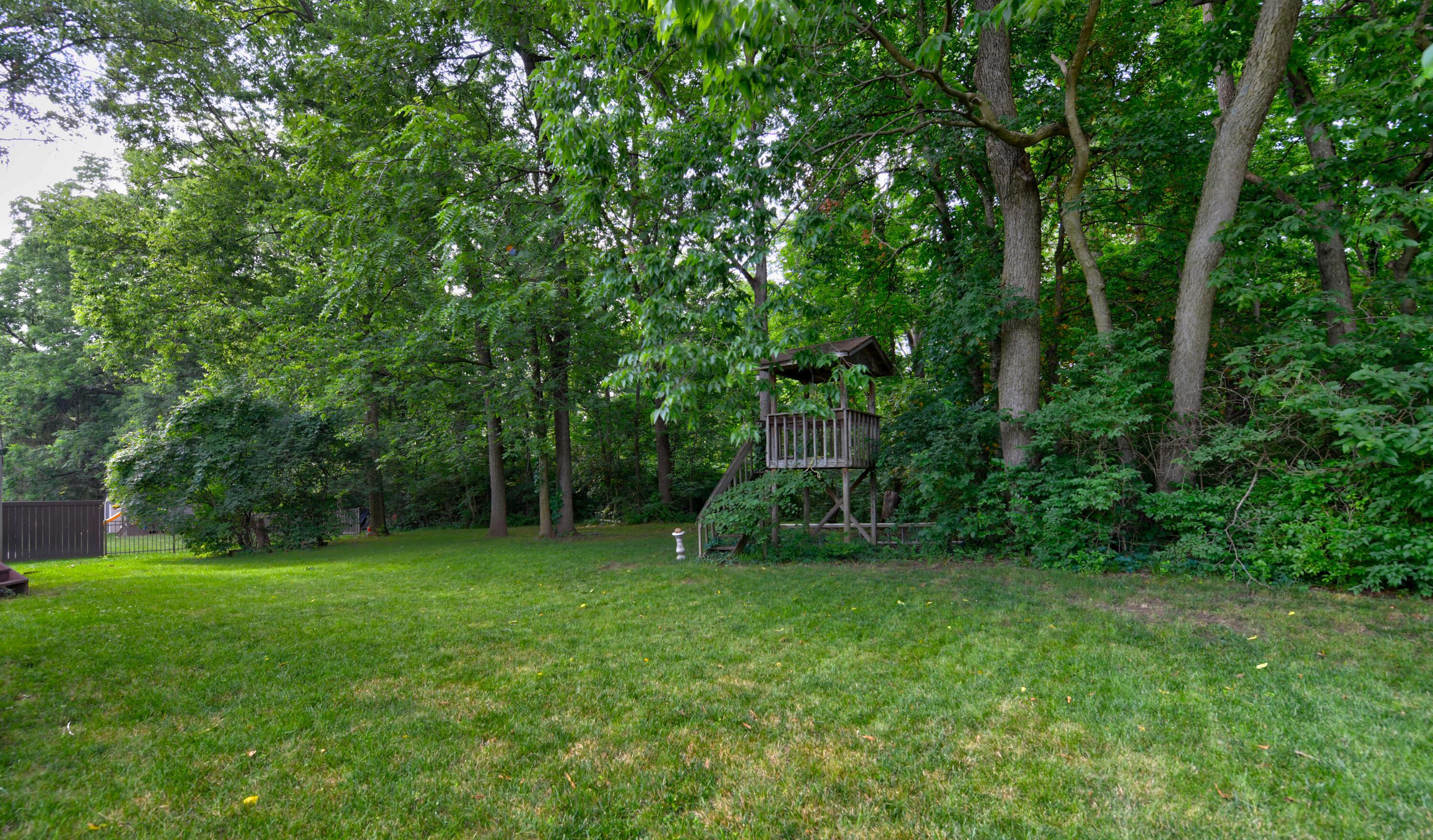 10010 Oxford Drive