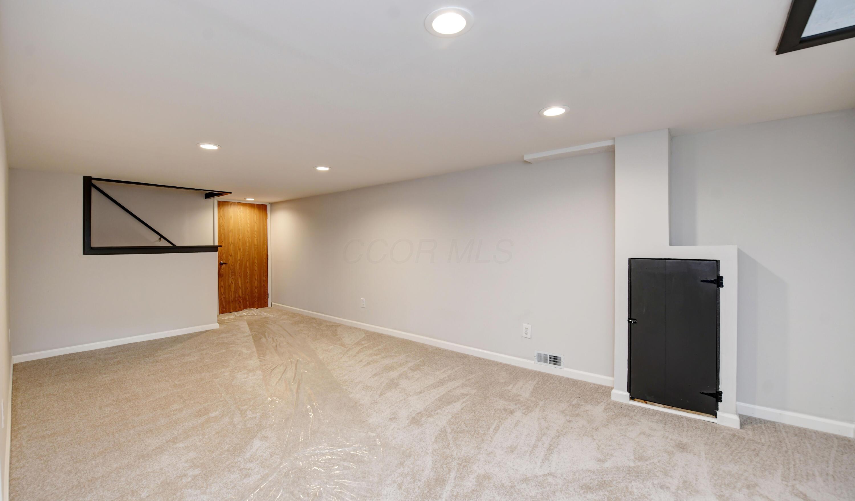 10010 Oxford Drive