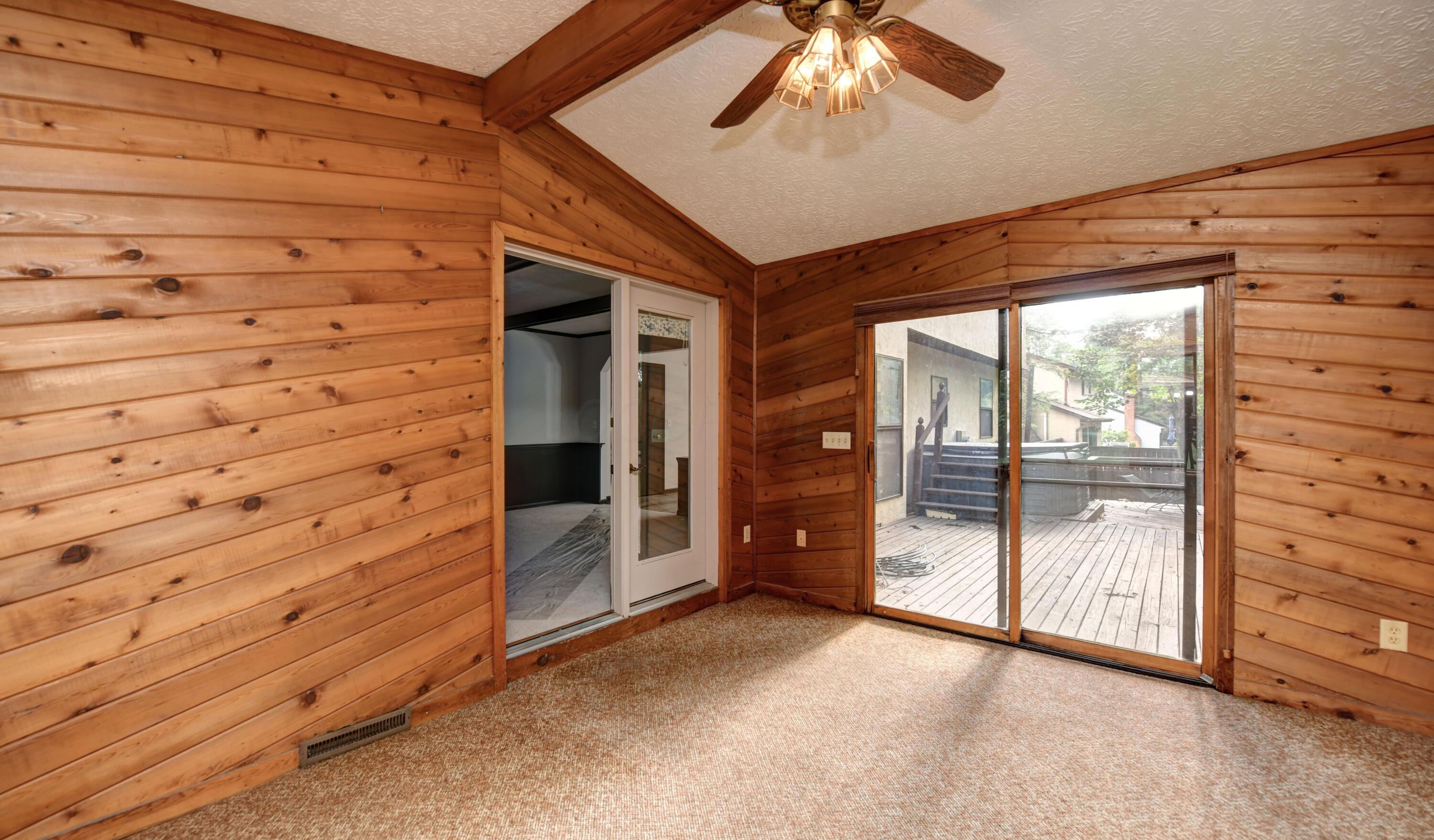 10010 Oxford Drive