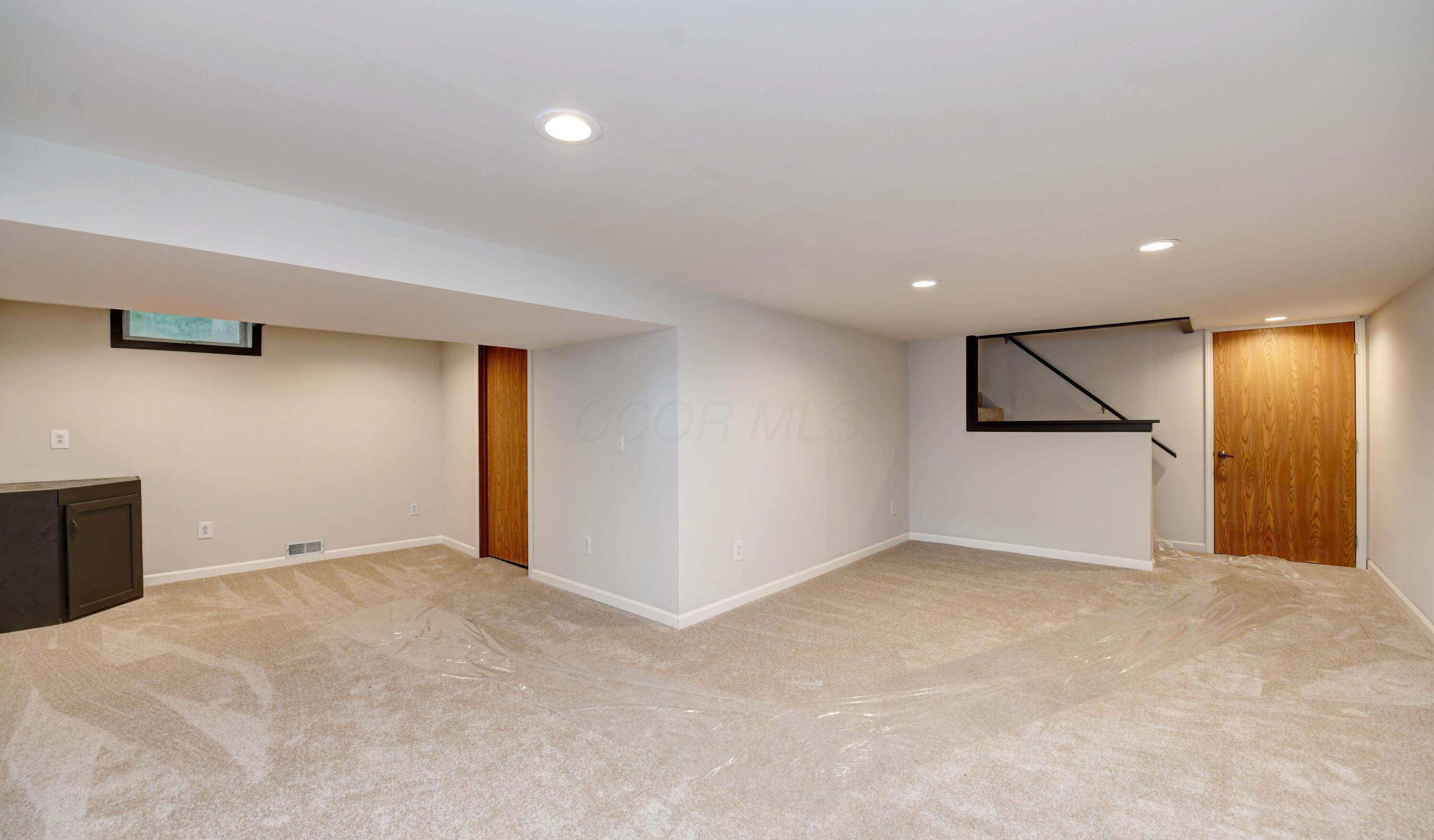 10010 Oxford Drive