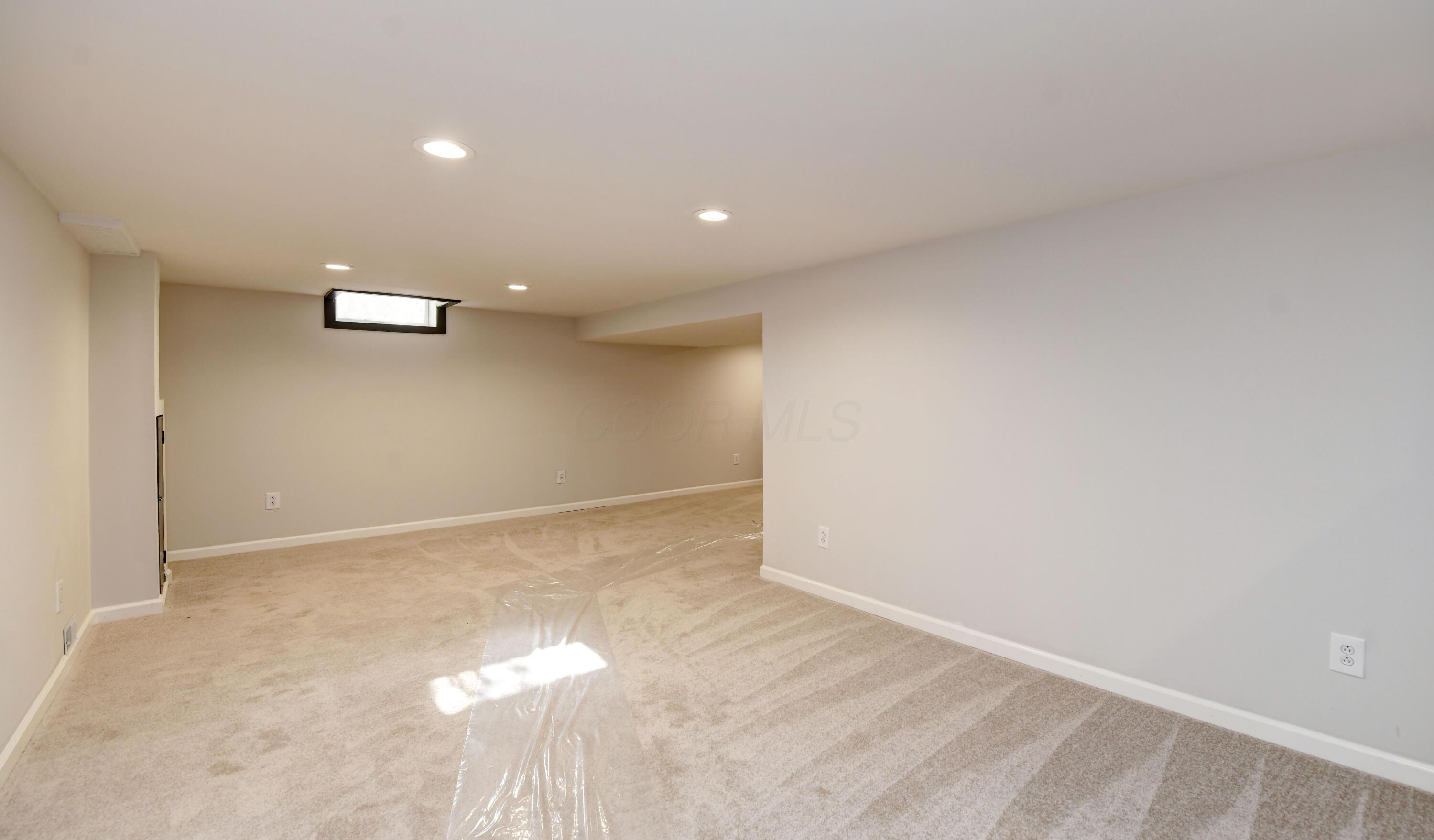 10010 Oxford Drive