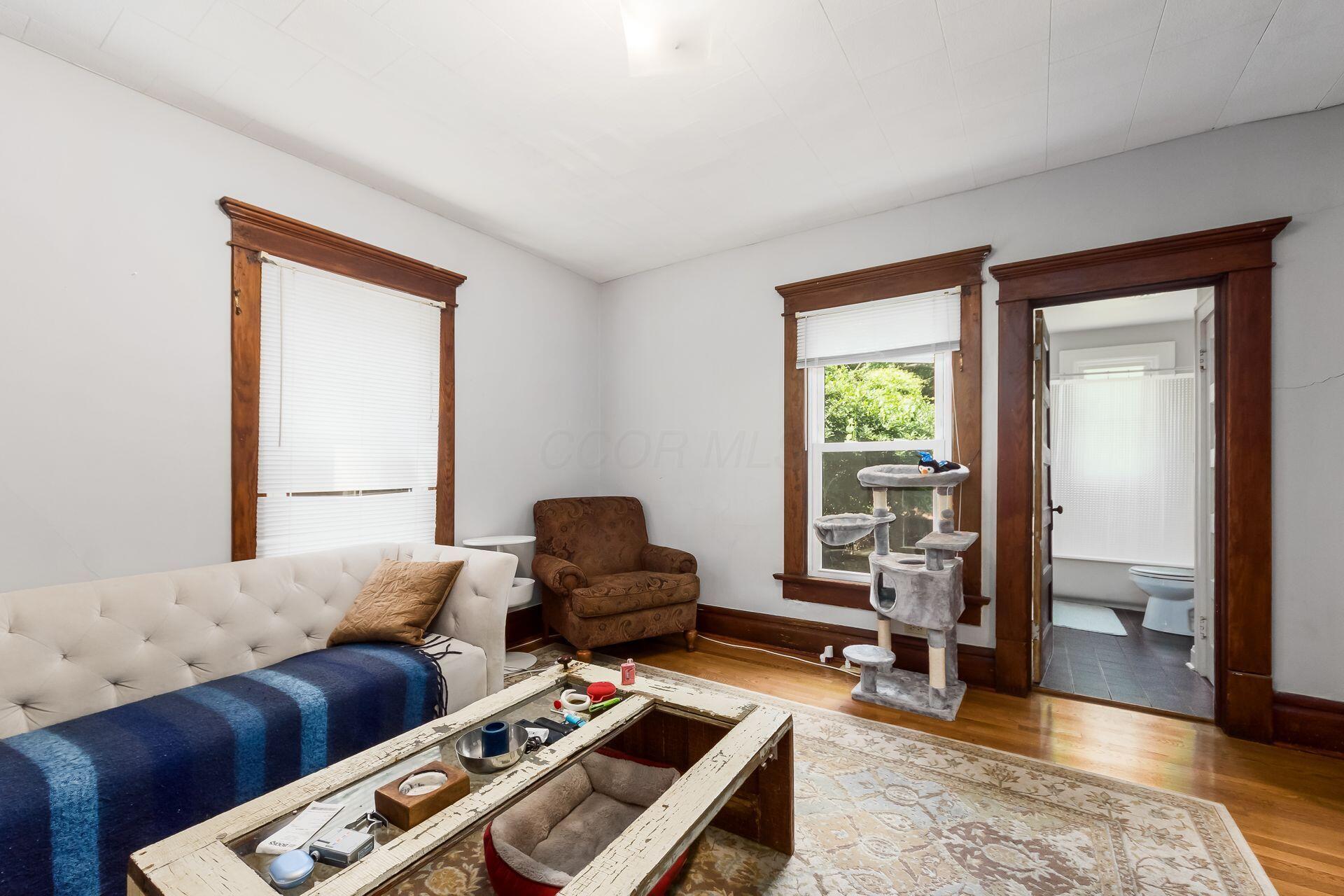 112 W Tompkins Street