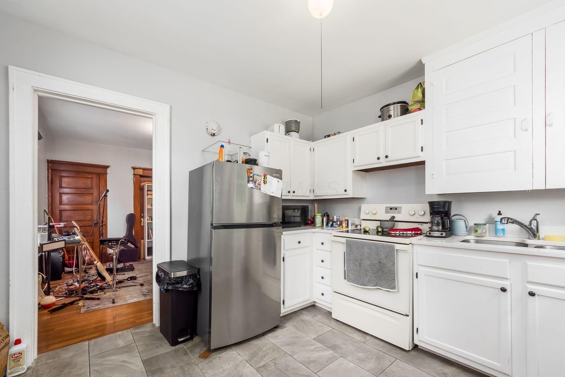 112 W Tompkins Street