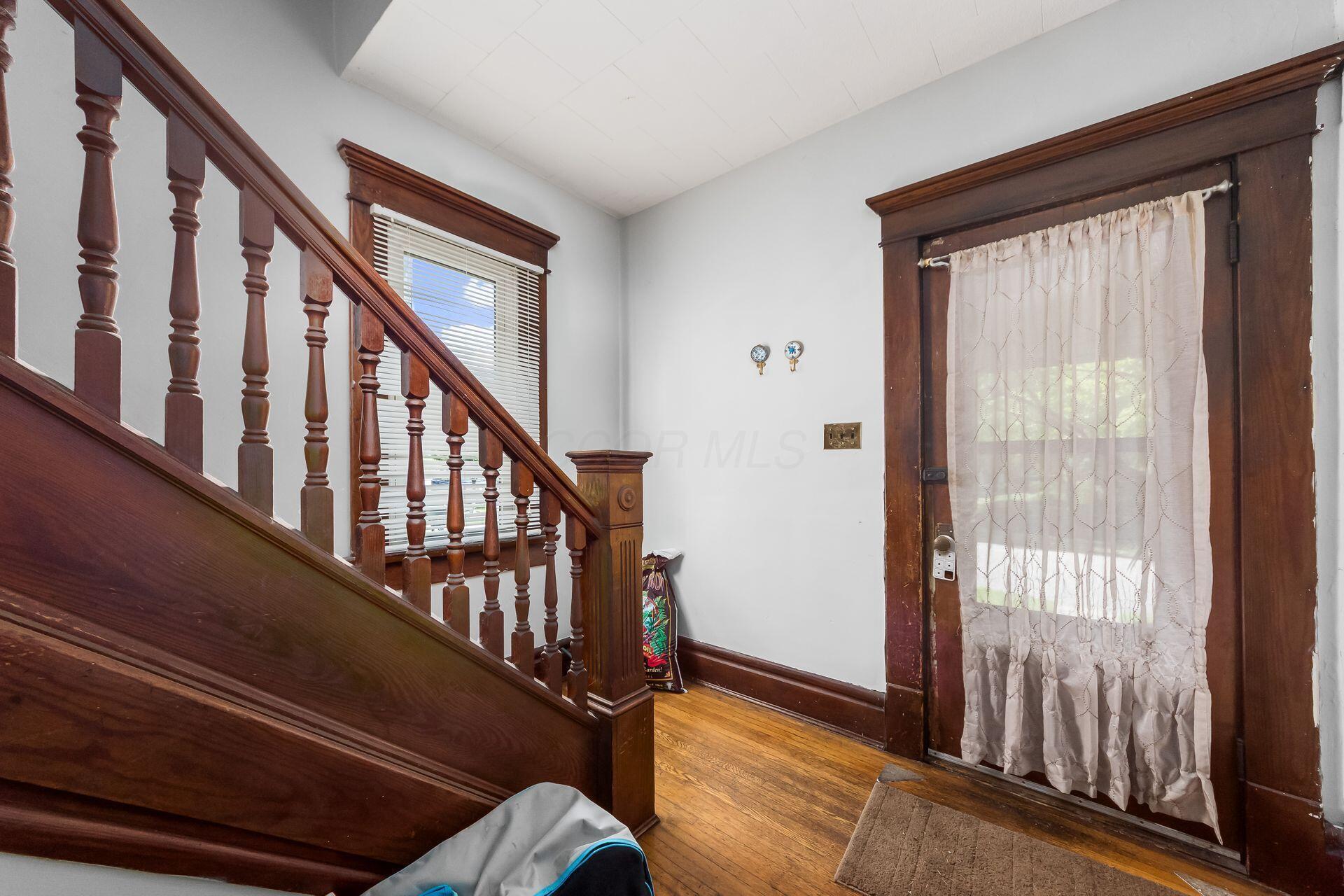 112 W Tompkins Street