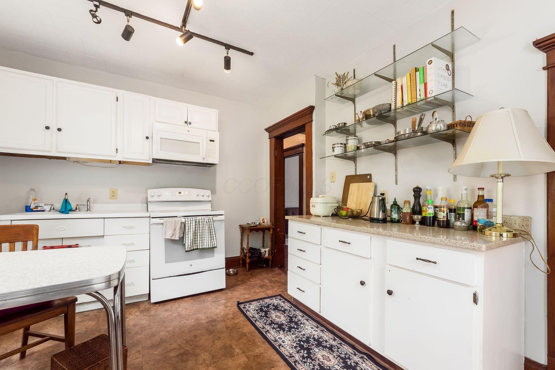 112 W Tompkins Street