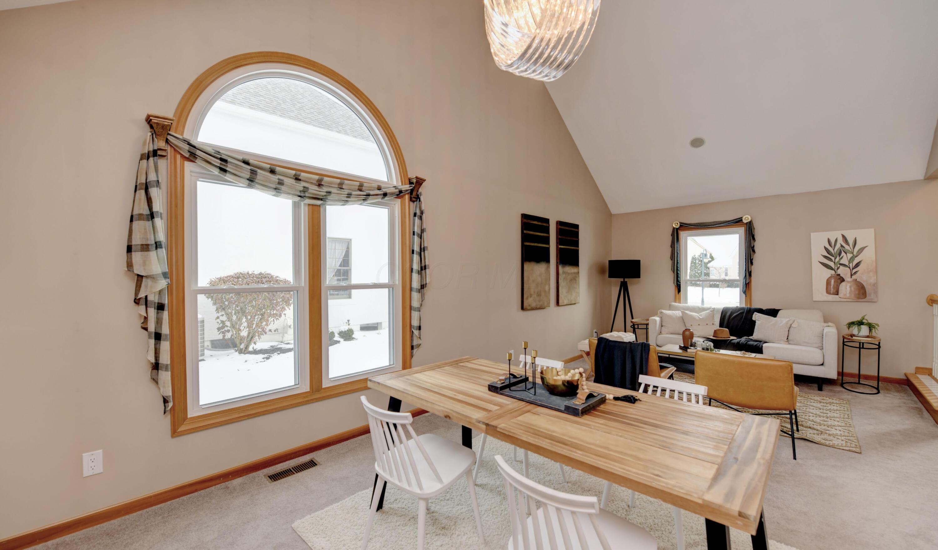 5962 Heritage Lakes Drive