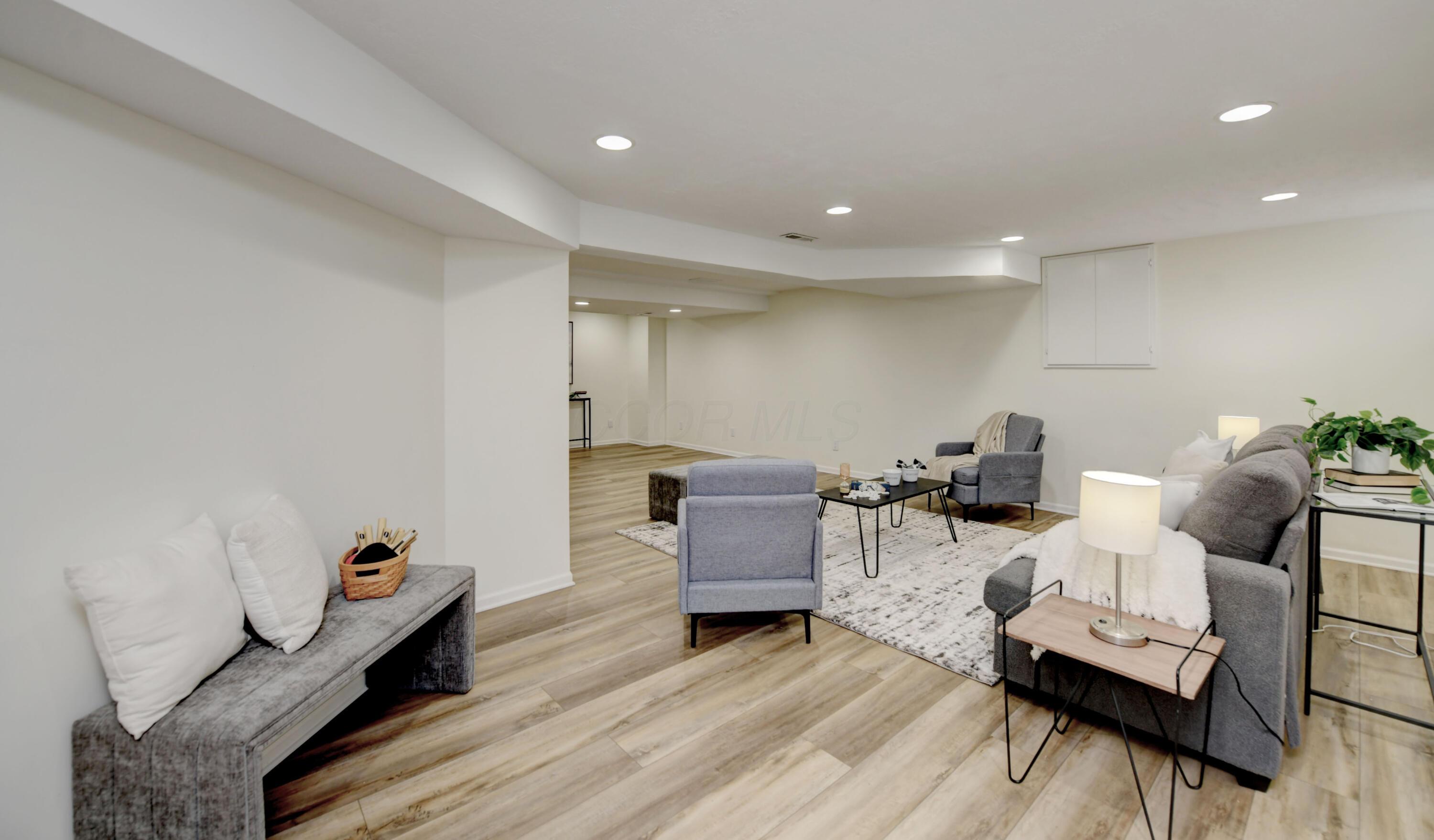 5962 Heritage Lakes Drive