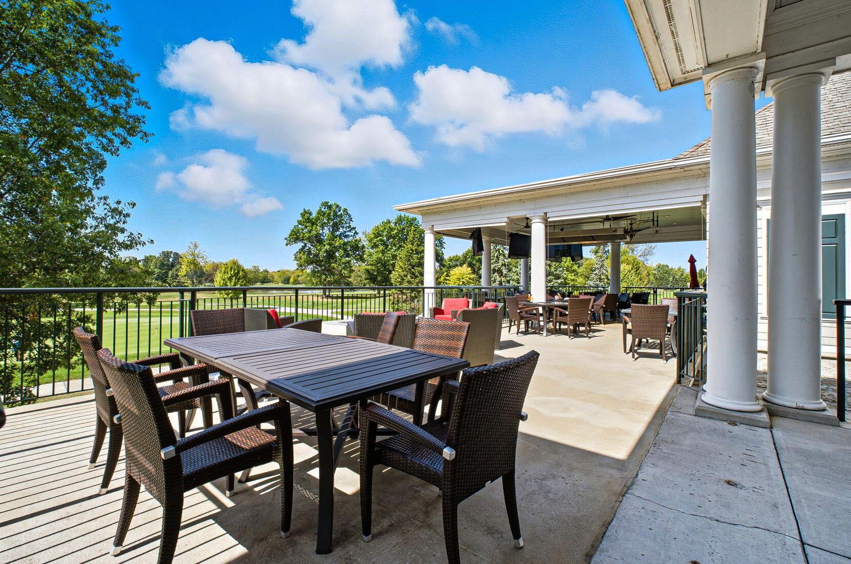 5962 Heritage Lakes Drive