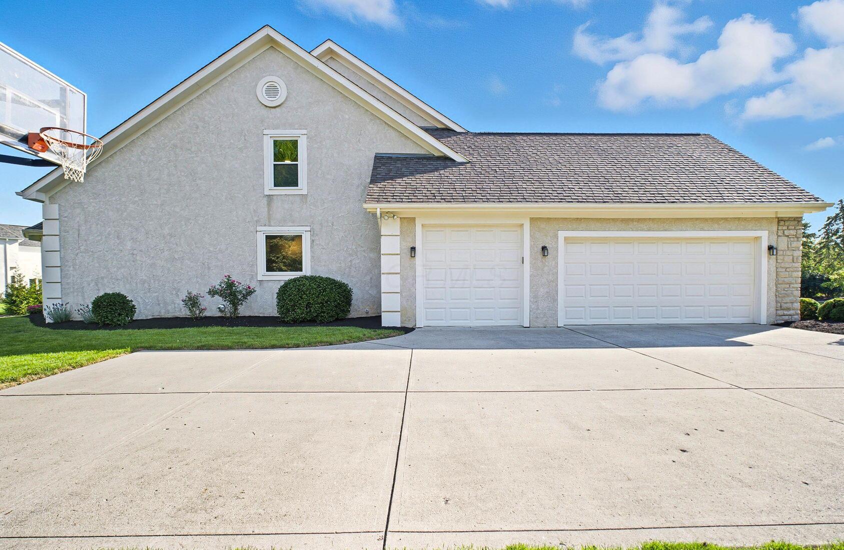 5962 Heritage Lakes Drive