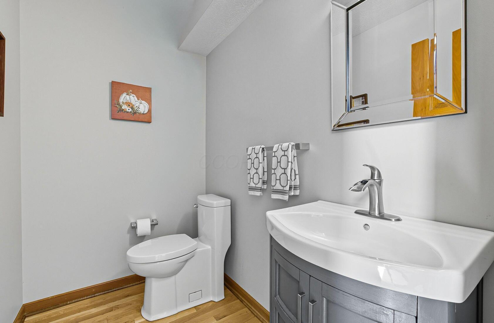 5962 Heritage Lakes Drive