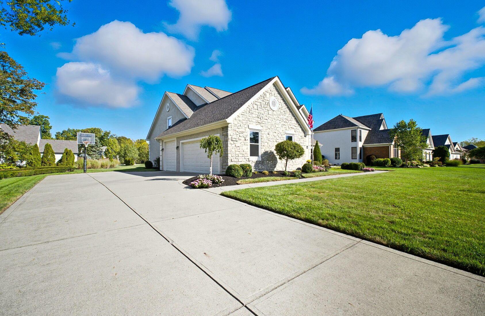 5962 Heritage Lakes Drive
