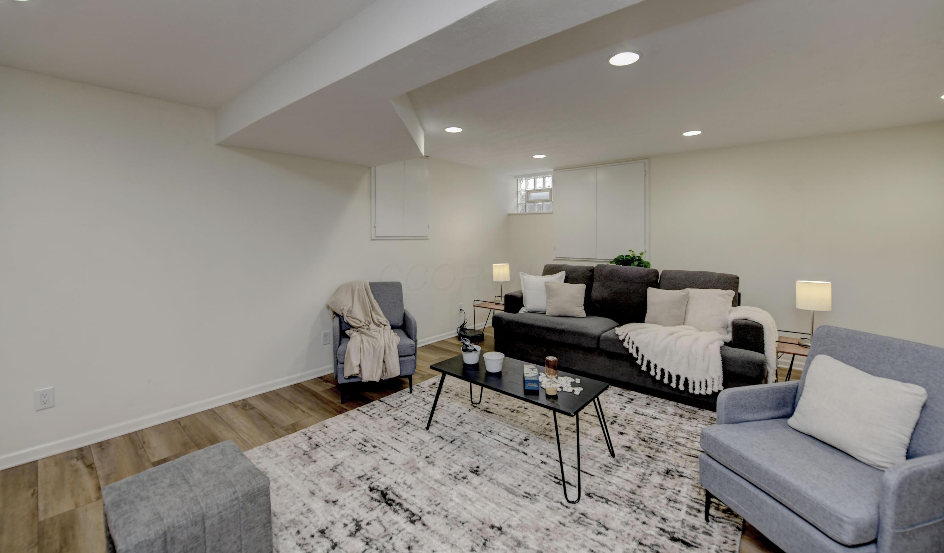 5962 Heritage Lakes Drive