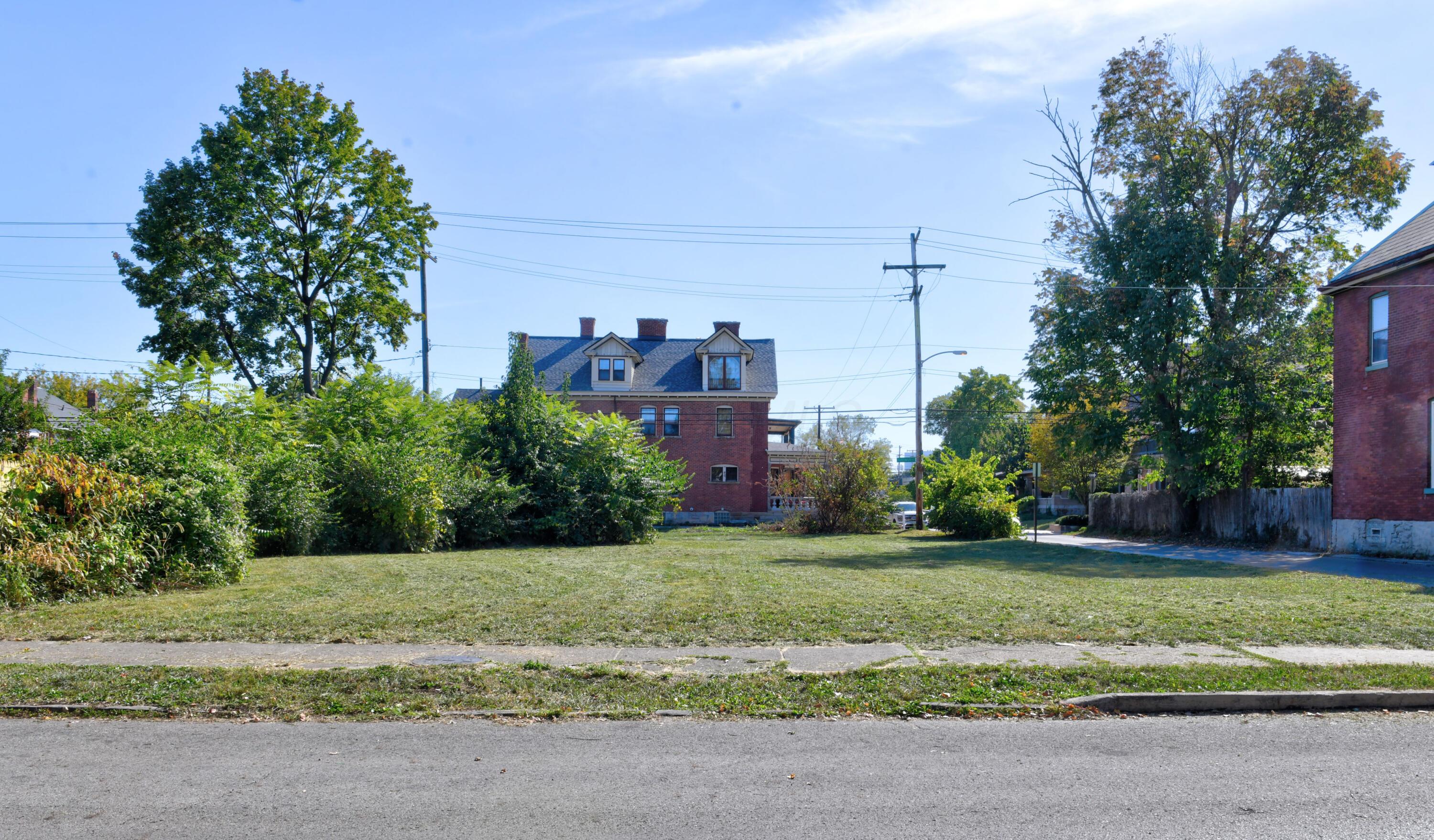 847 Franklin Avenue