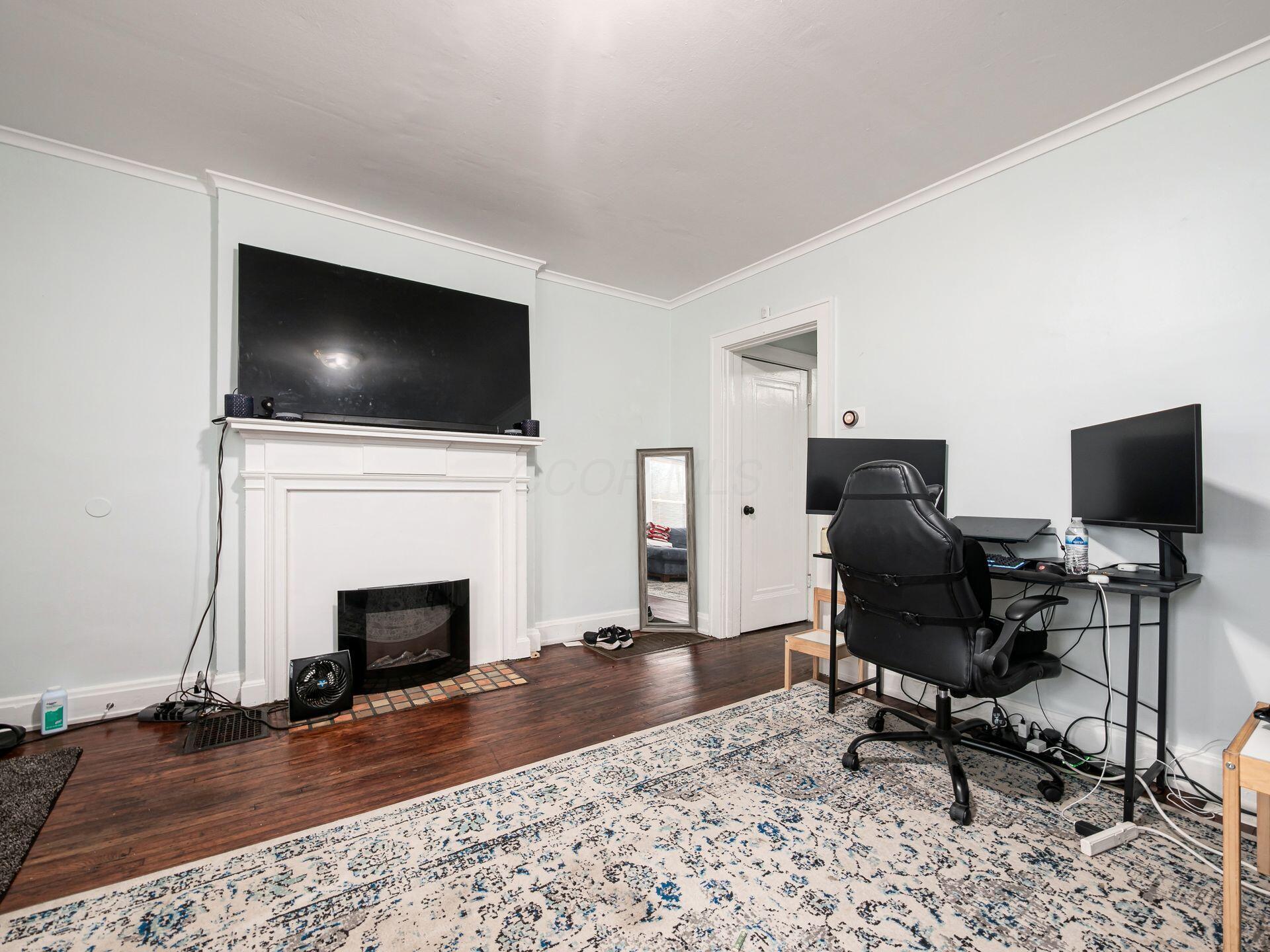 1191 S 22nd Street, 1185