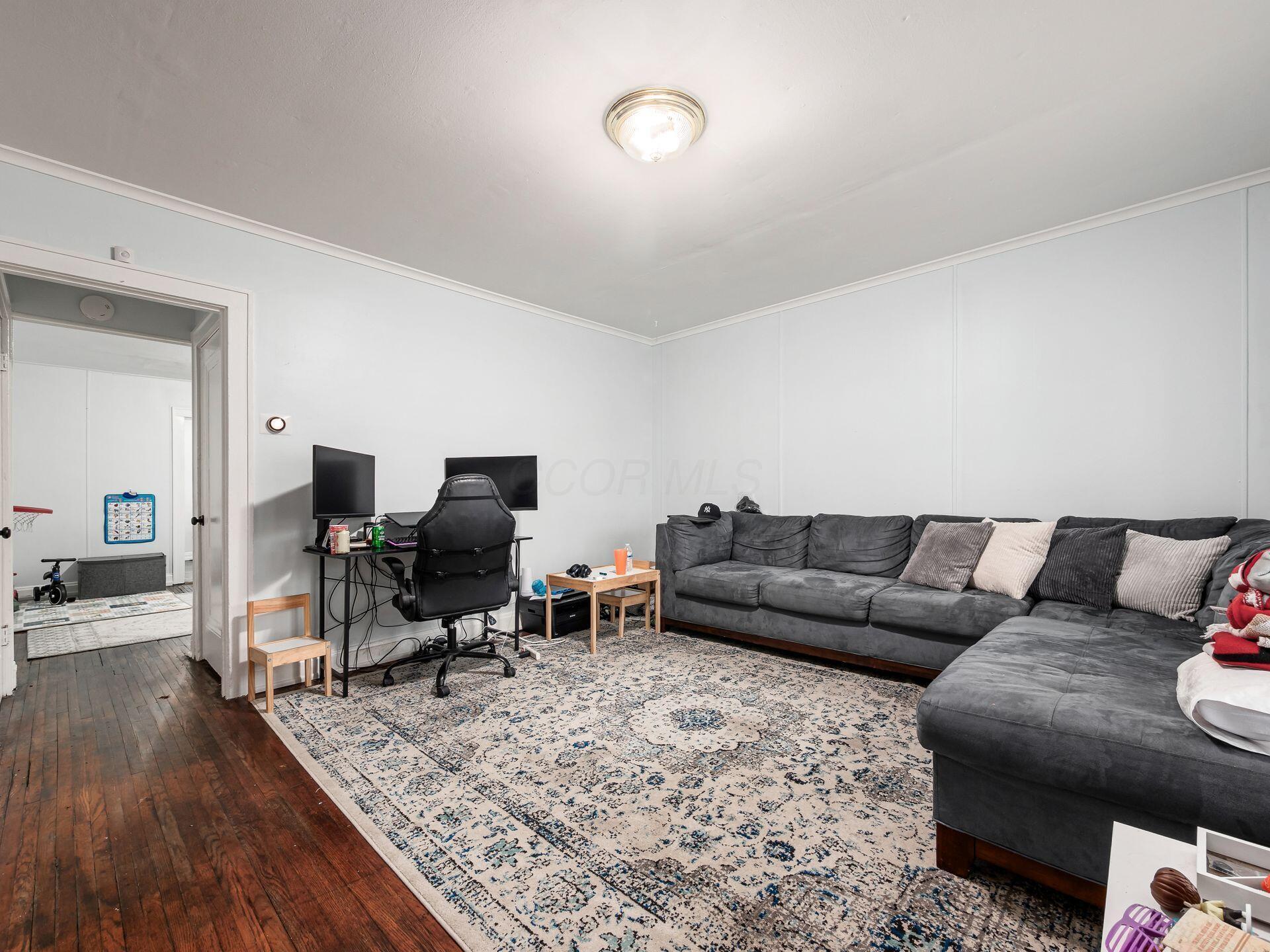 1191 S 22nd Street, 1185