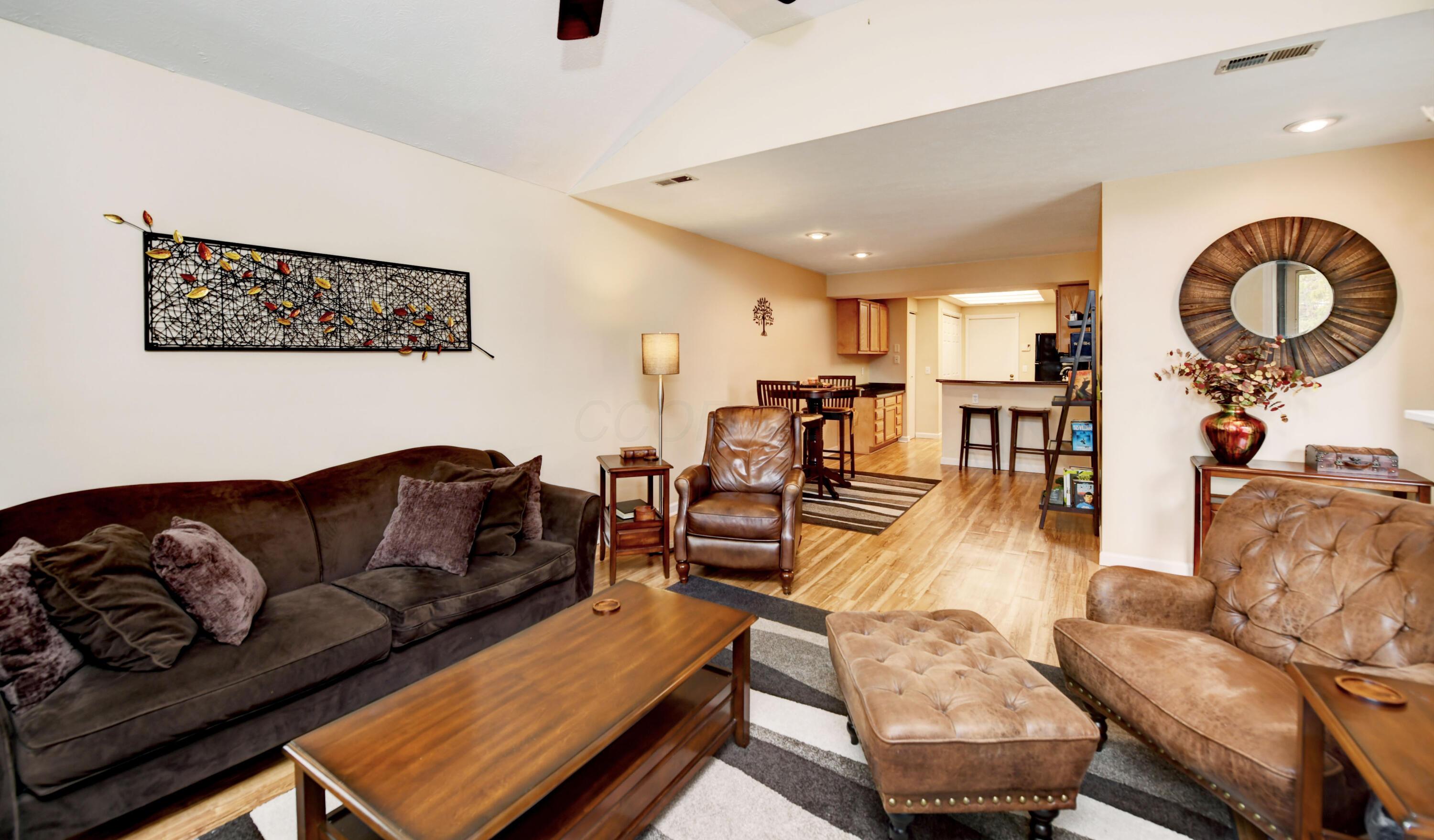 2263 Willowside Lane