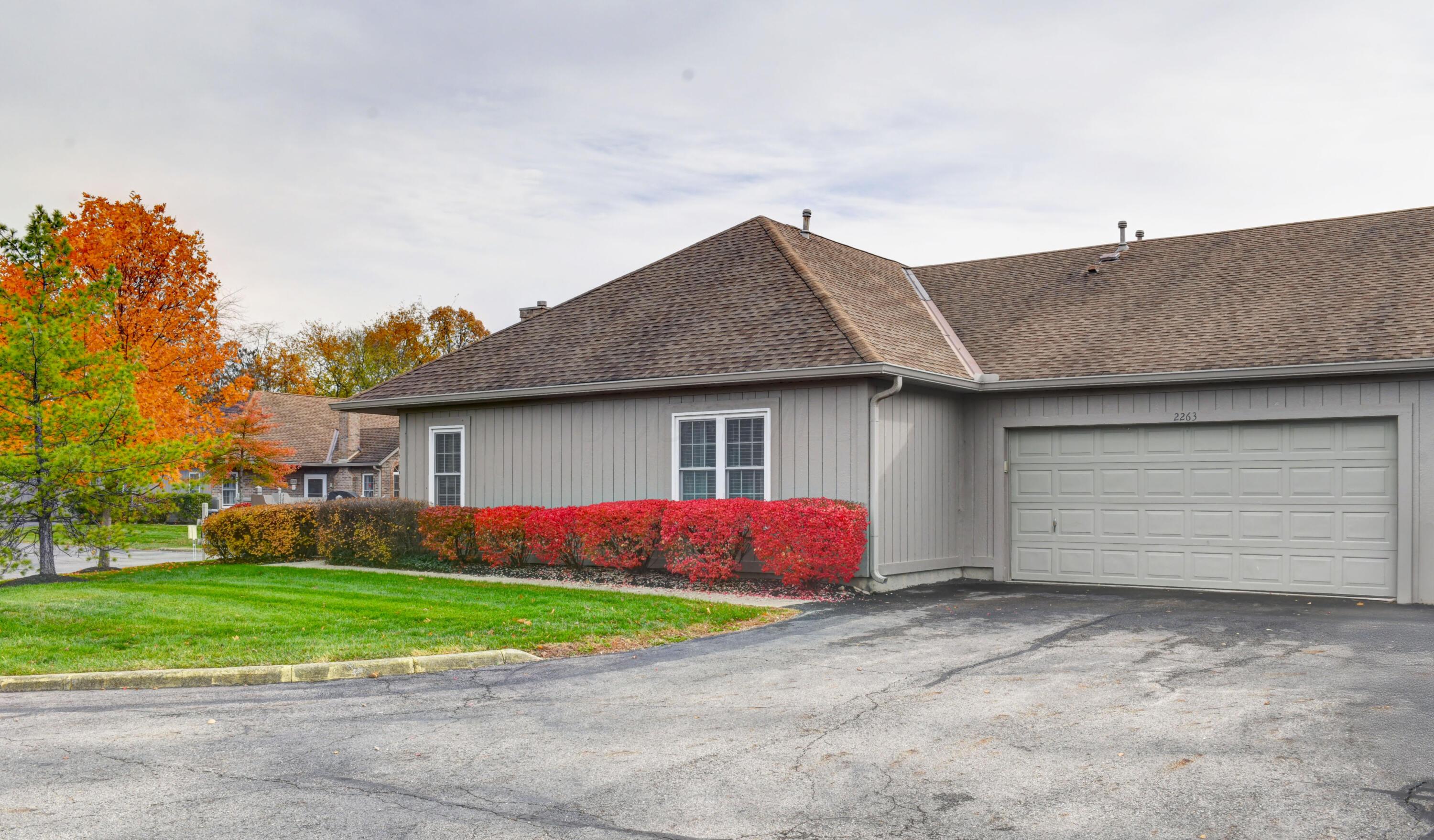 2263 Willowside Lane