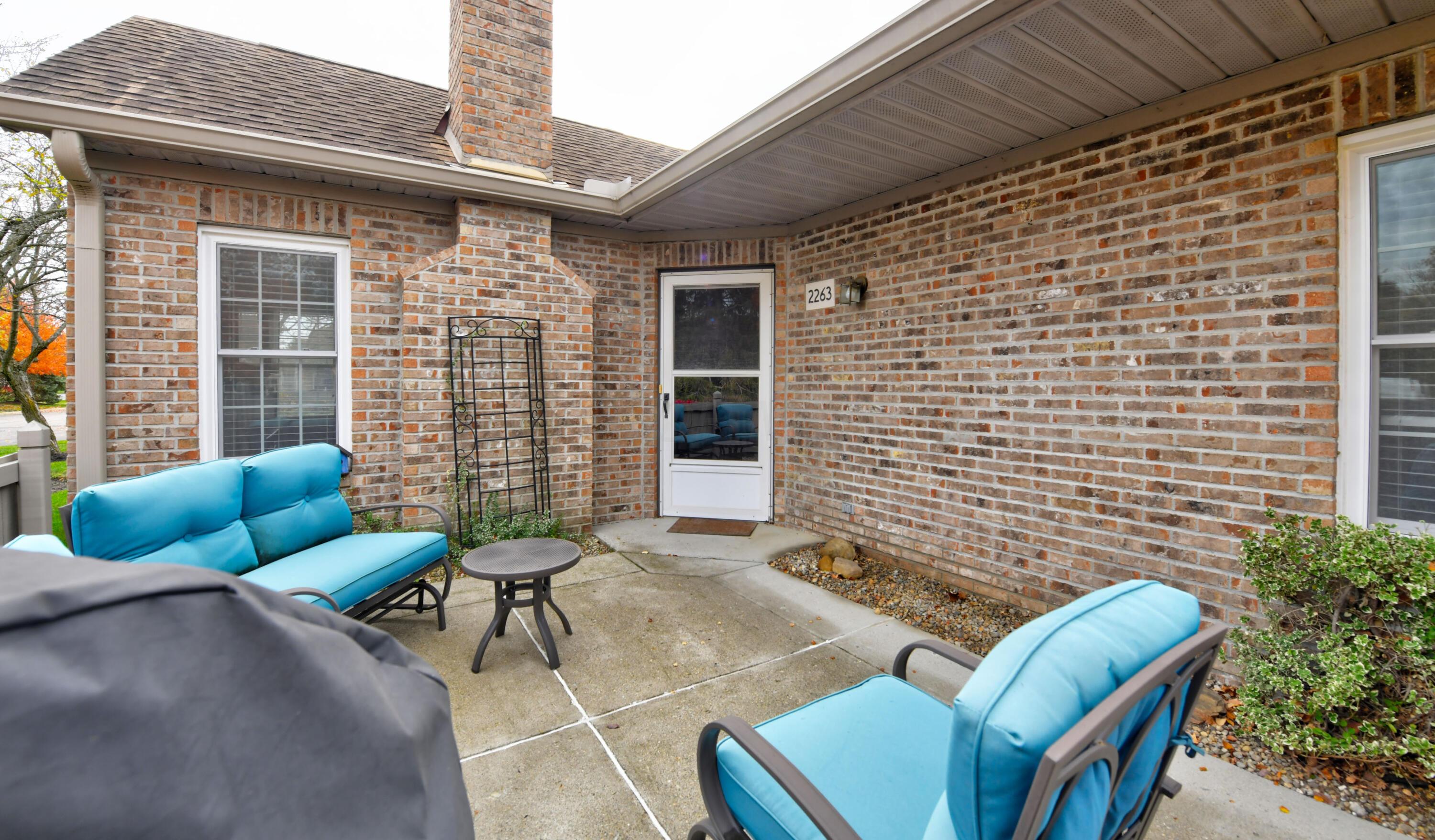 2263 Willowside Lane