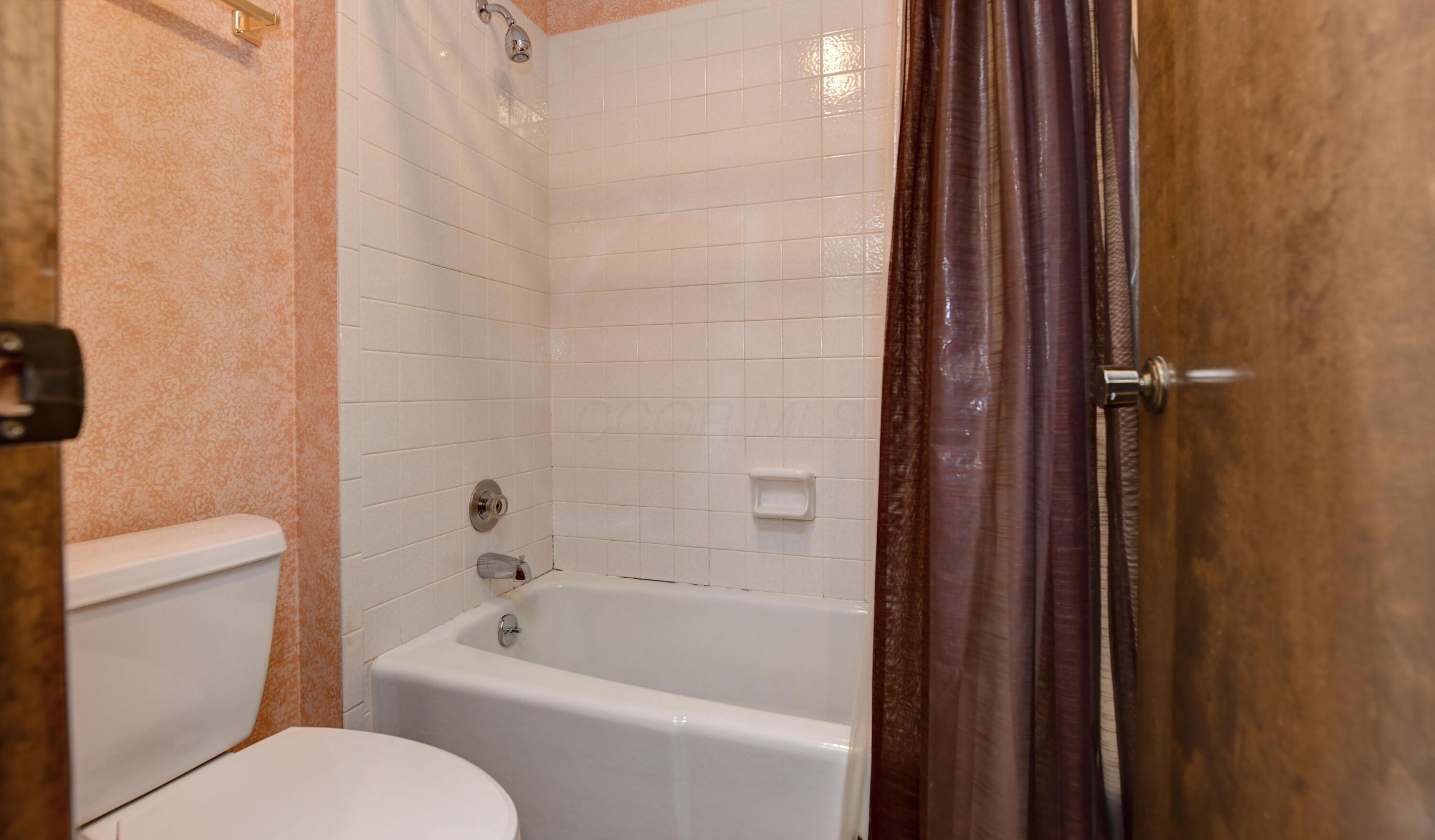 6448 Sharon Woods Boulevard, B B