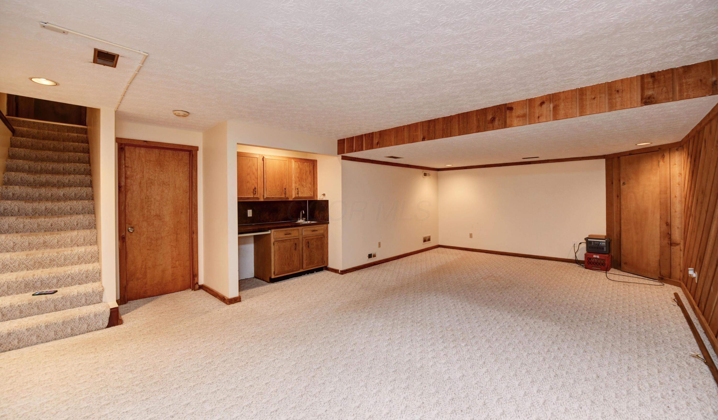 6448 Sharon Woods Boulevard, B B