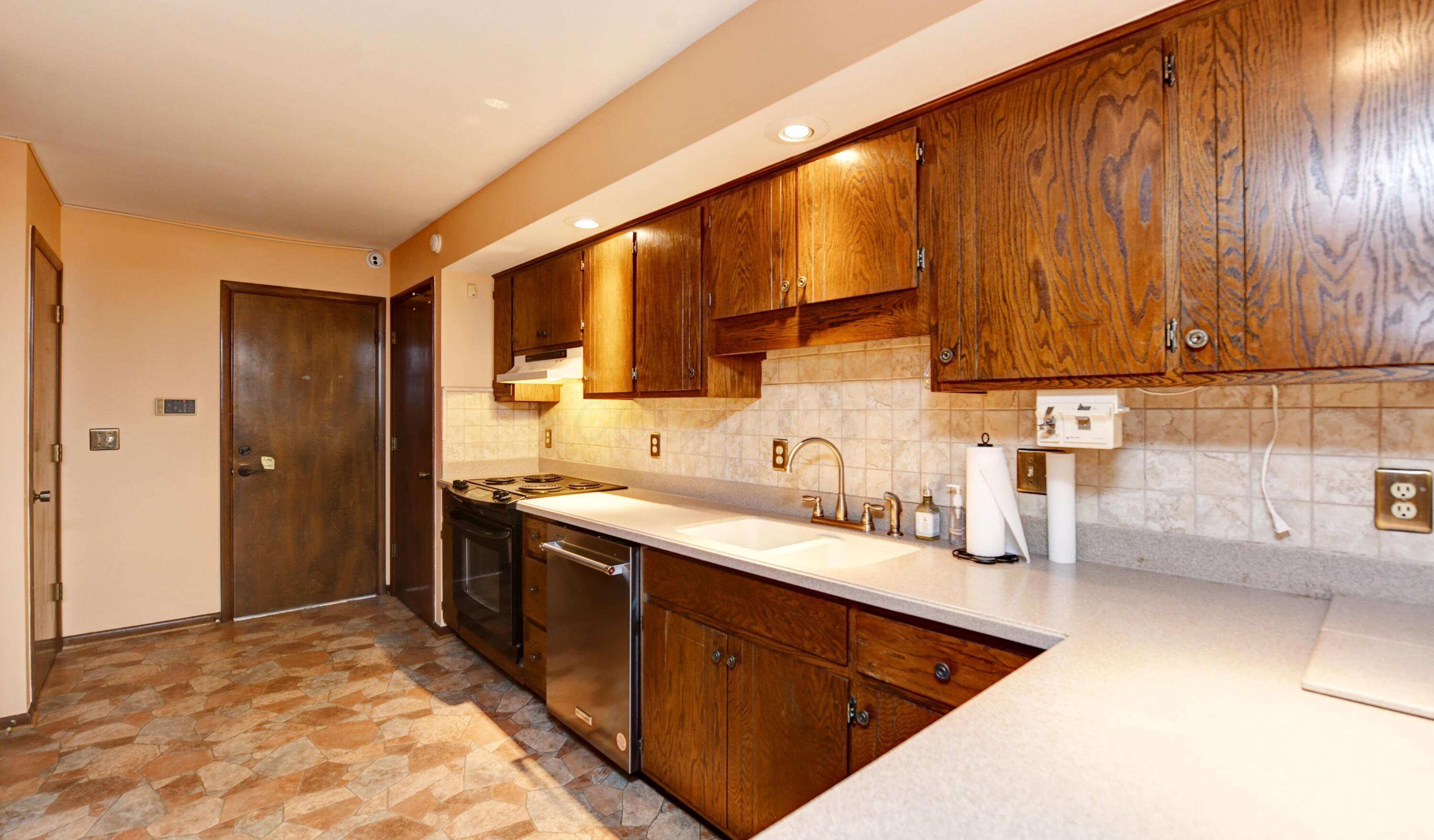 6448 Sharon Woods Boulevard, B B