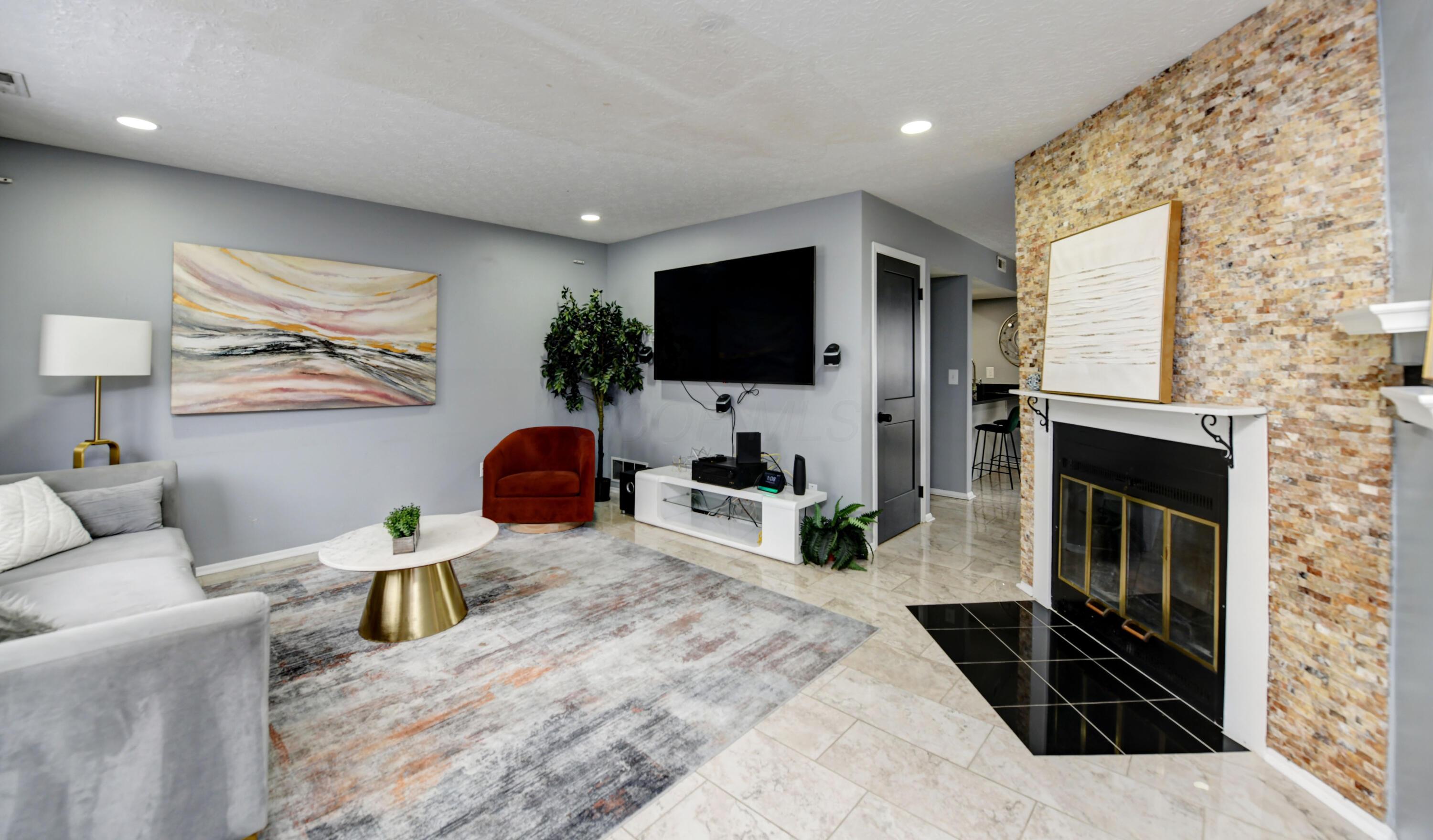 321 Northgate Court, B