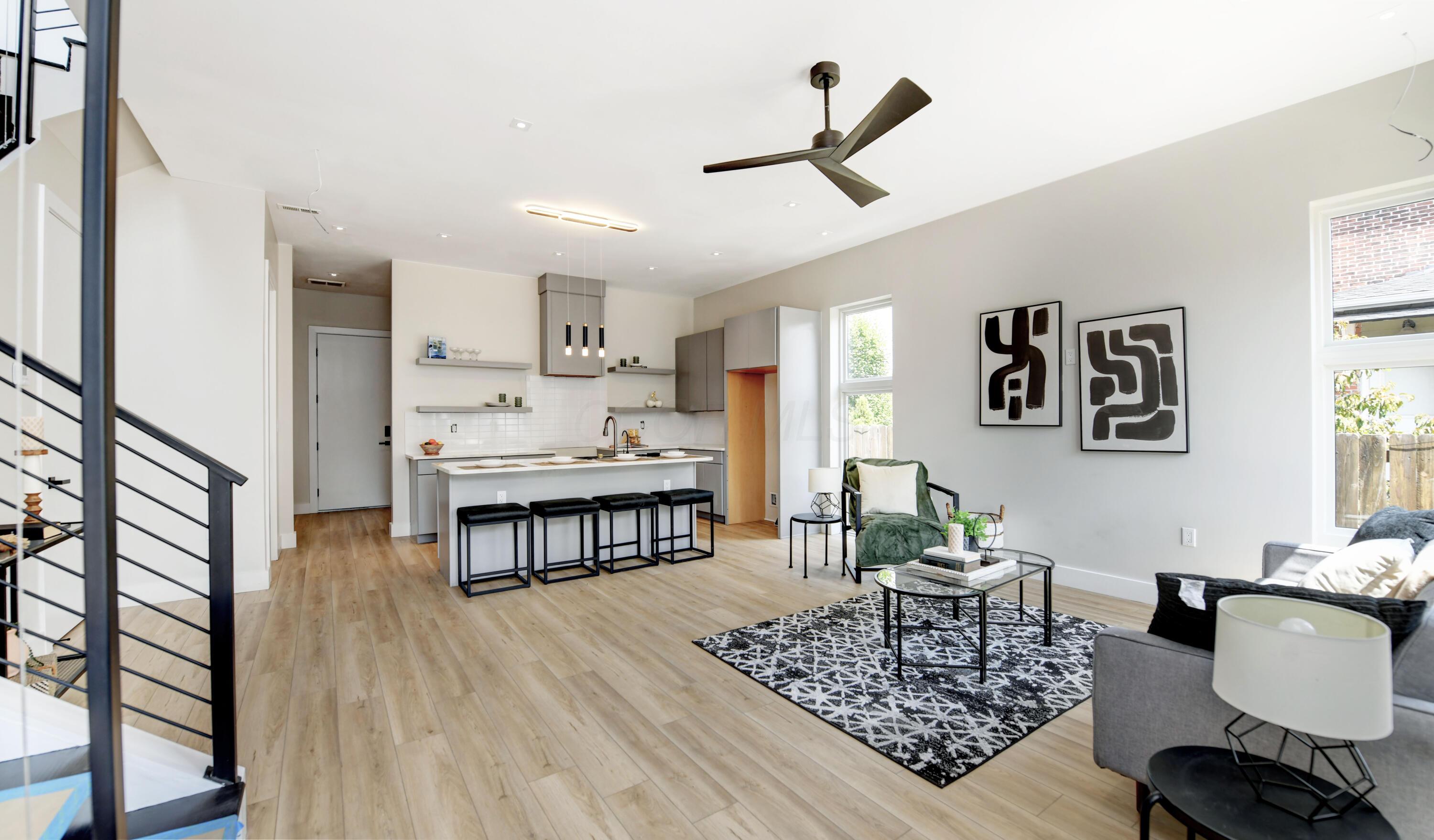 1042 Mcallister Avenue, 44